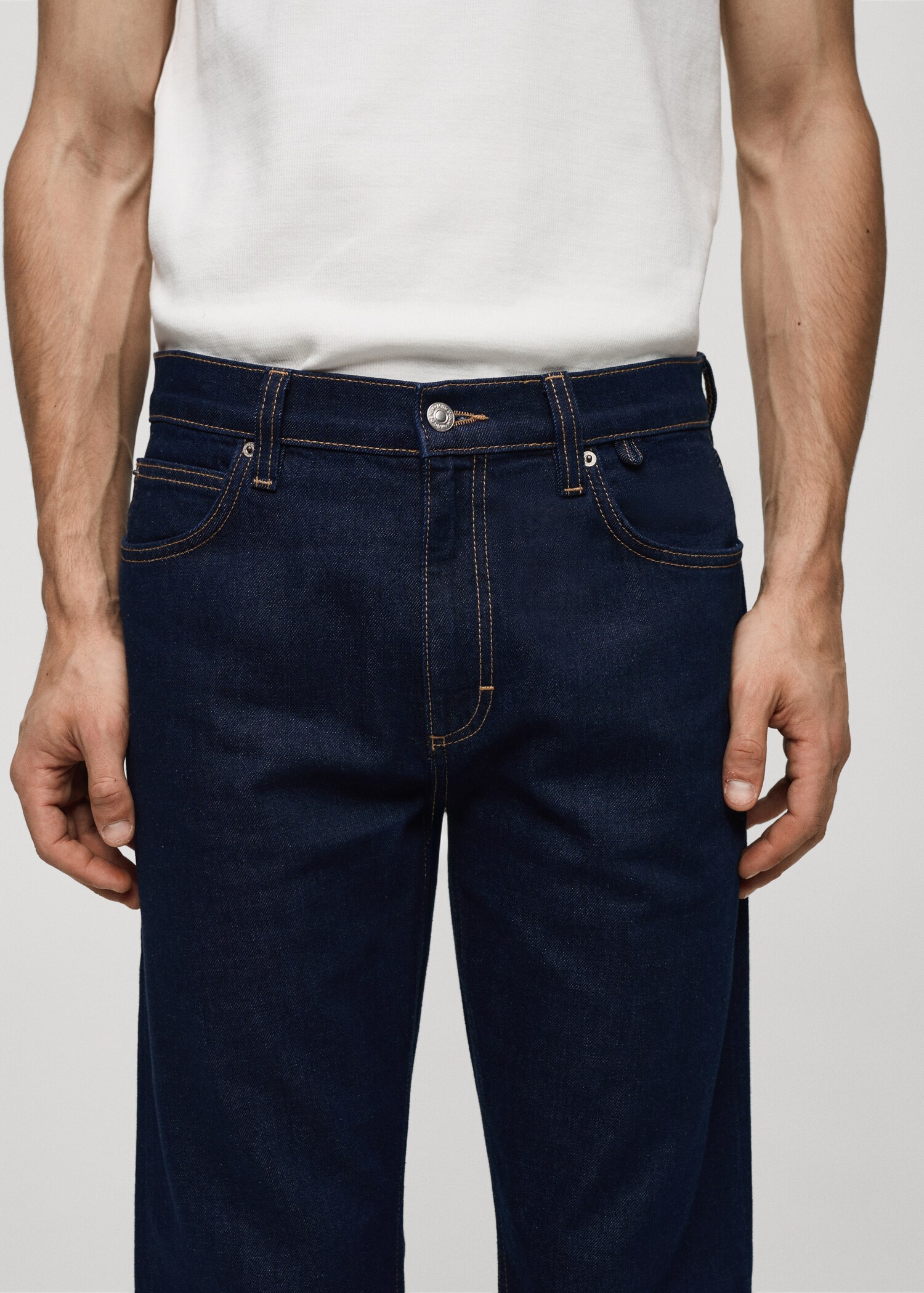 Jeans relaxed fit lavado oscuro - Detalle del artículo 1