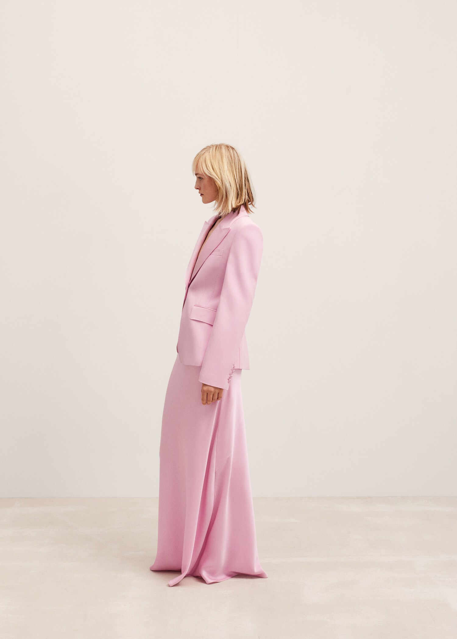 Blazer met revers met sierstiksels - Detail van het artikel 2