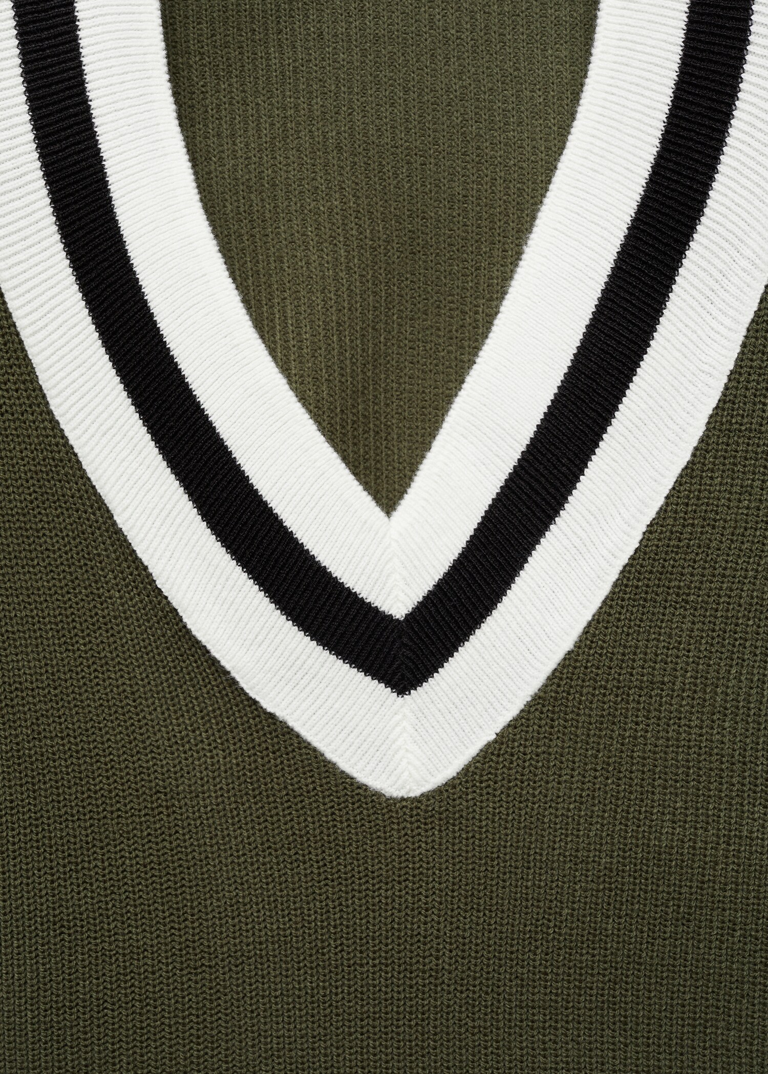 Gilet col V contrasté - Détail de l'article 8
