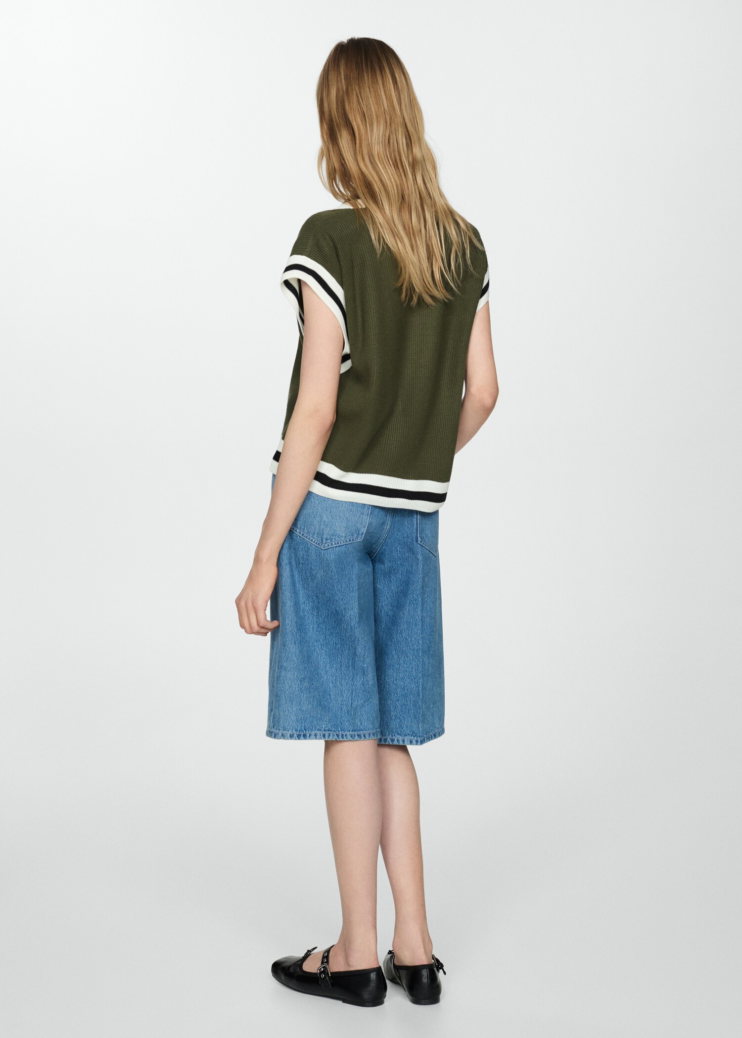 Gilet col V contrasté - Verso de l’article