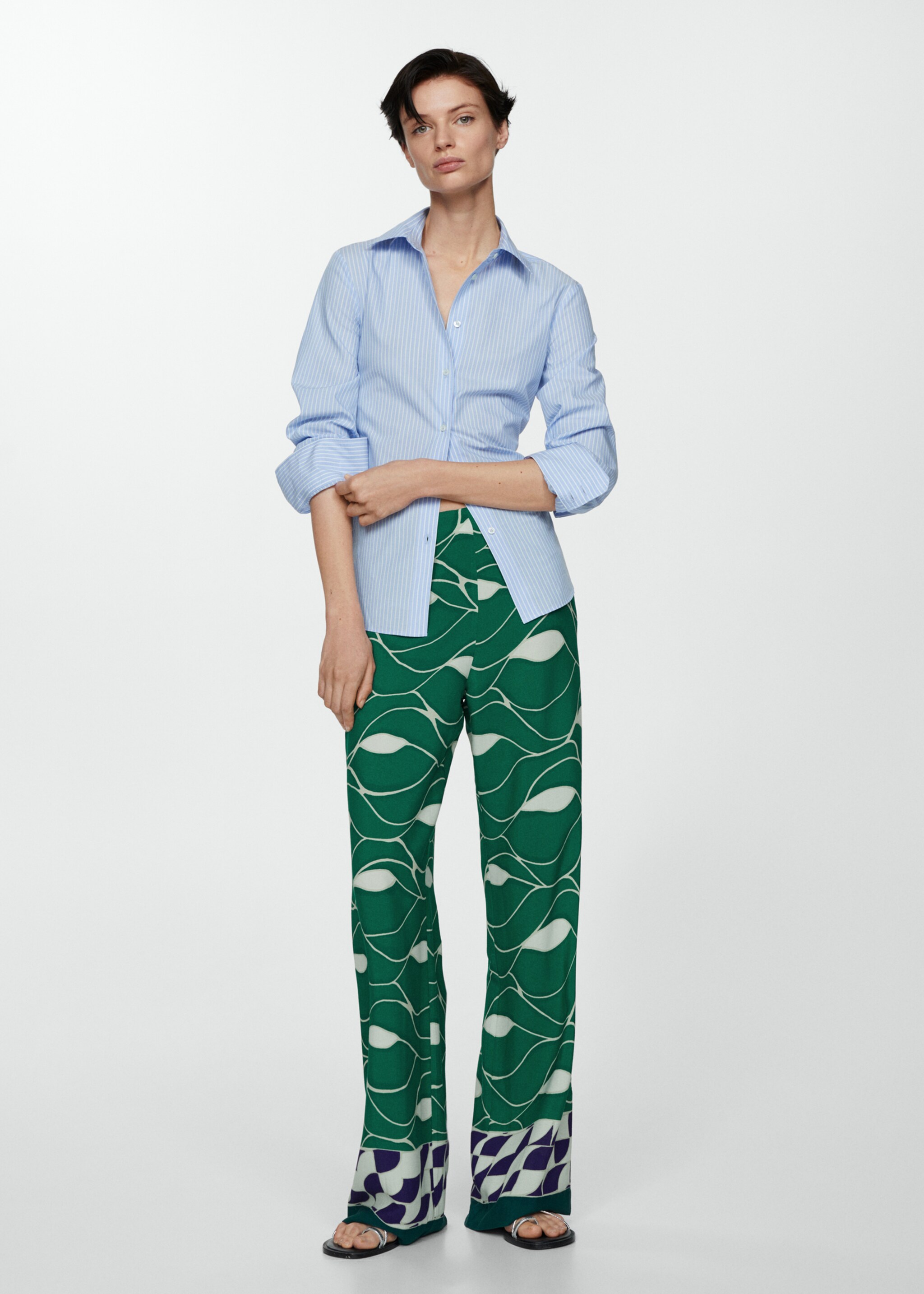 Printed straight trousers - Details of the article 6