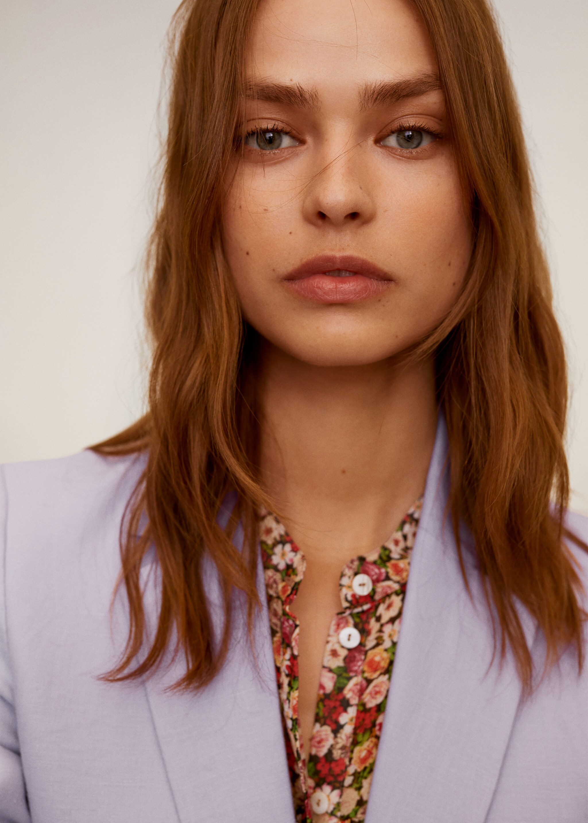 Linen button blazer - Details of the article 2
