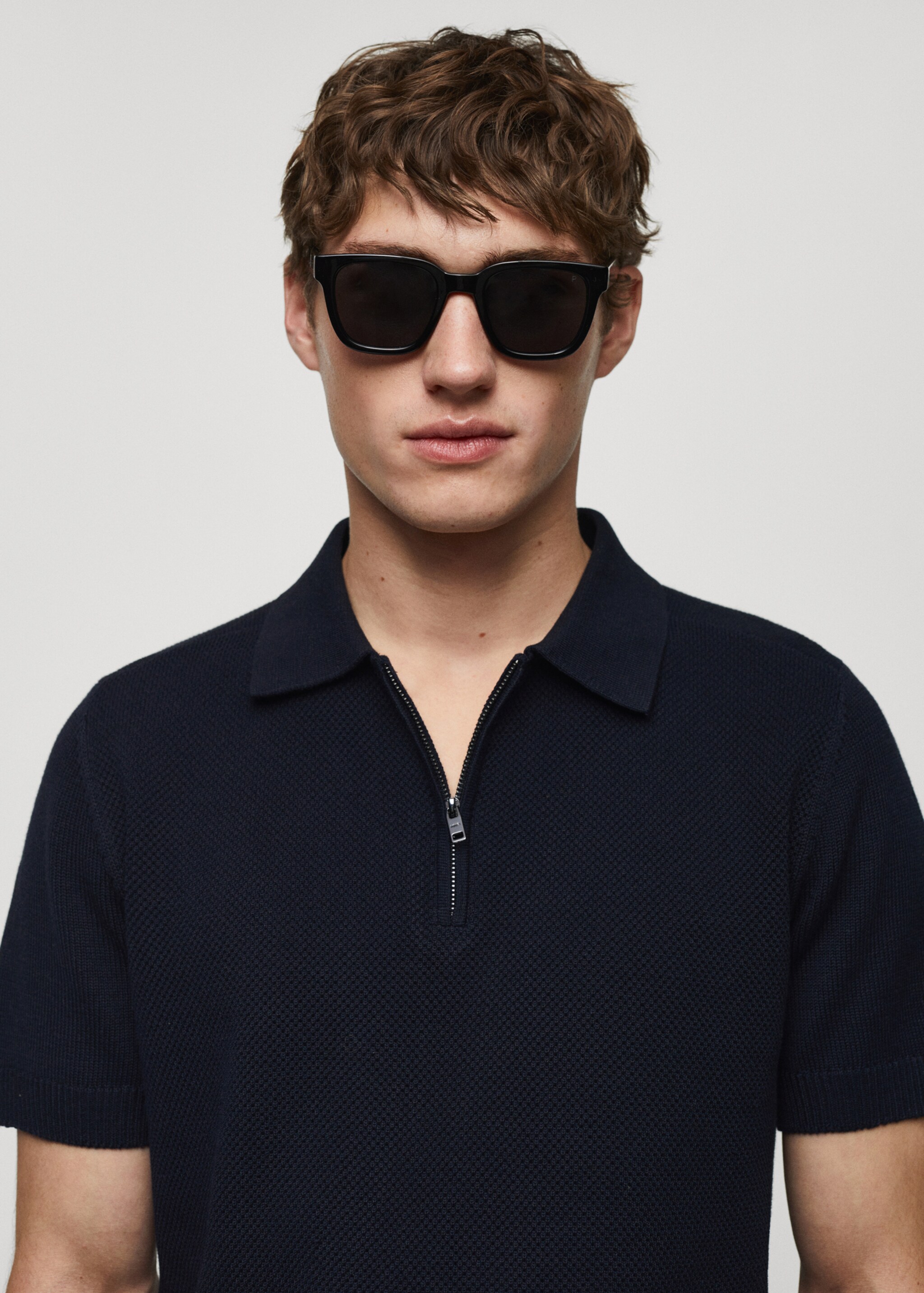 Cotton-knit polo shirt with zip - Details of the article 1