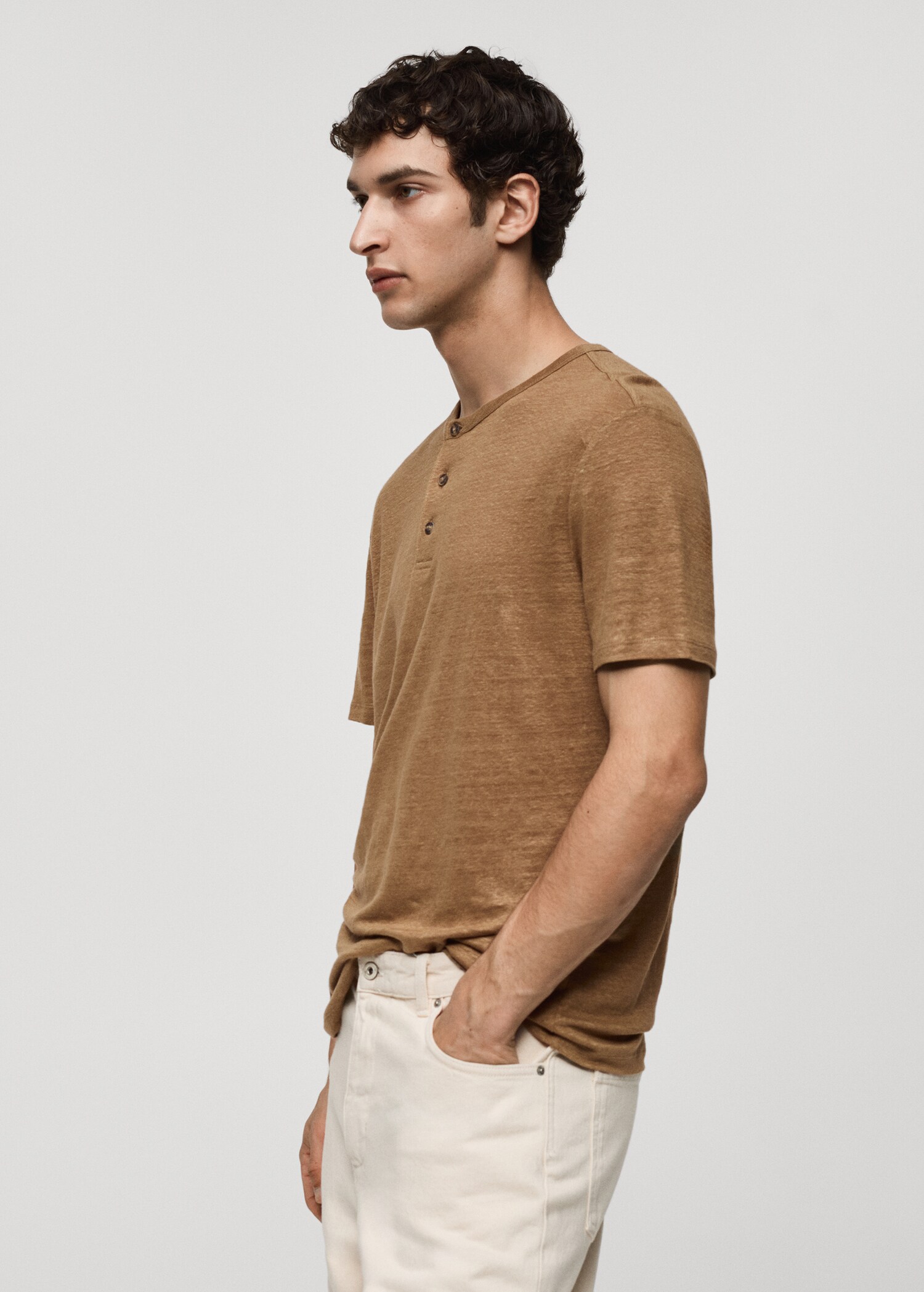 T-shirt slim-fit 100 % lin - Détail de l'article 2