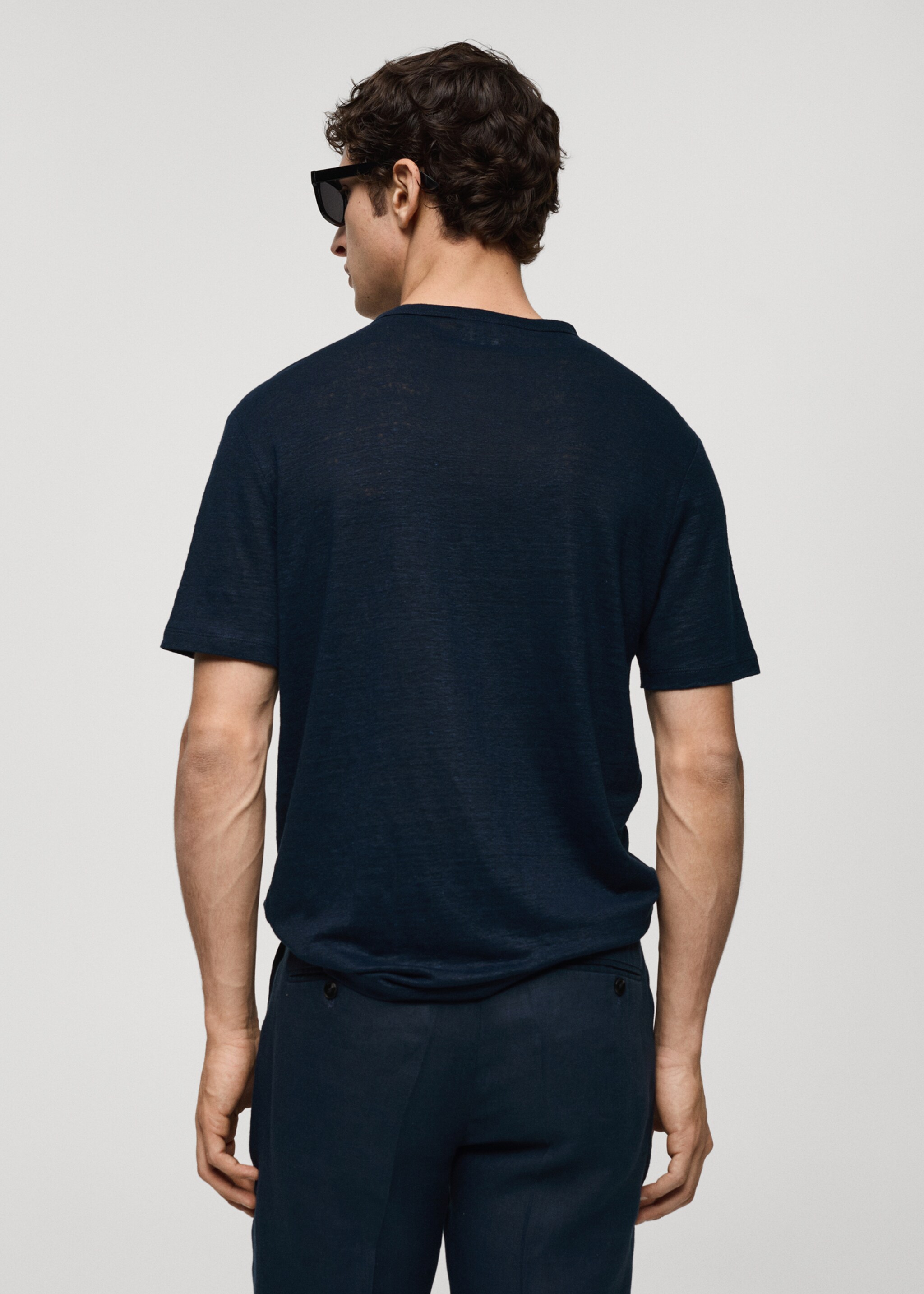 T-shirt slim-fit 100 % lin - Verso de l’article