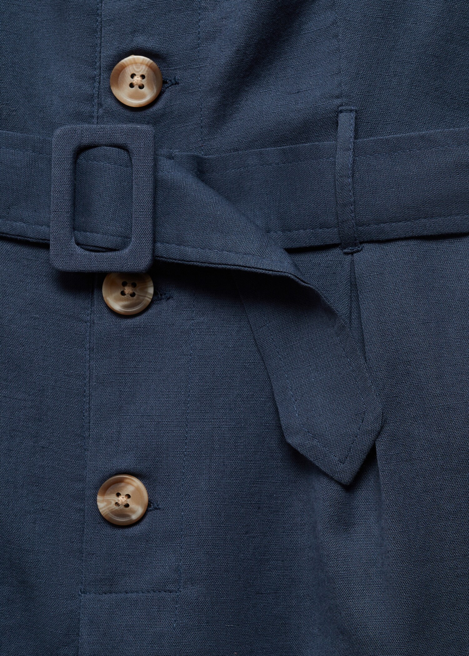 Short jumpsuit with buttons - Details of the article 8