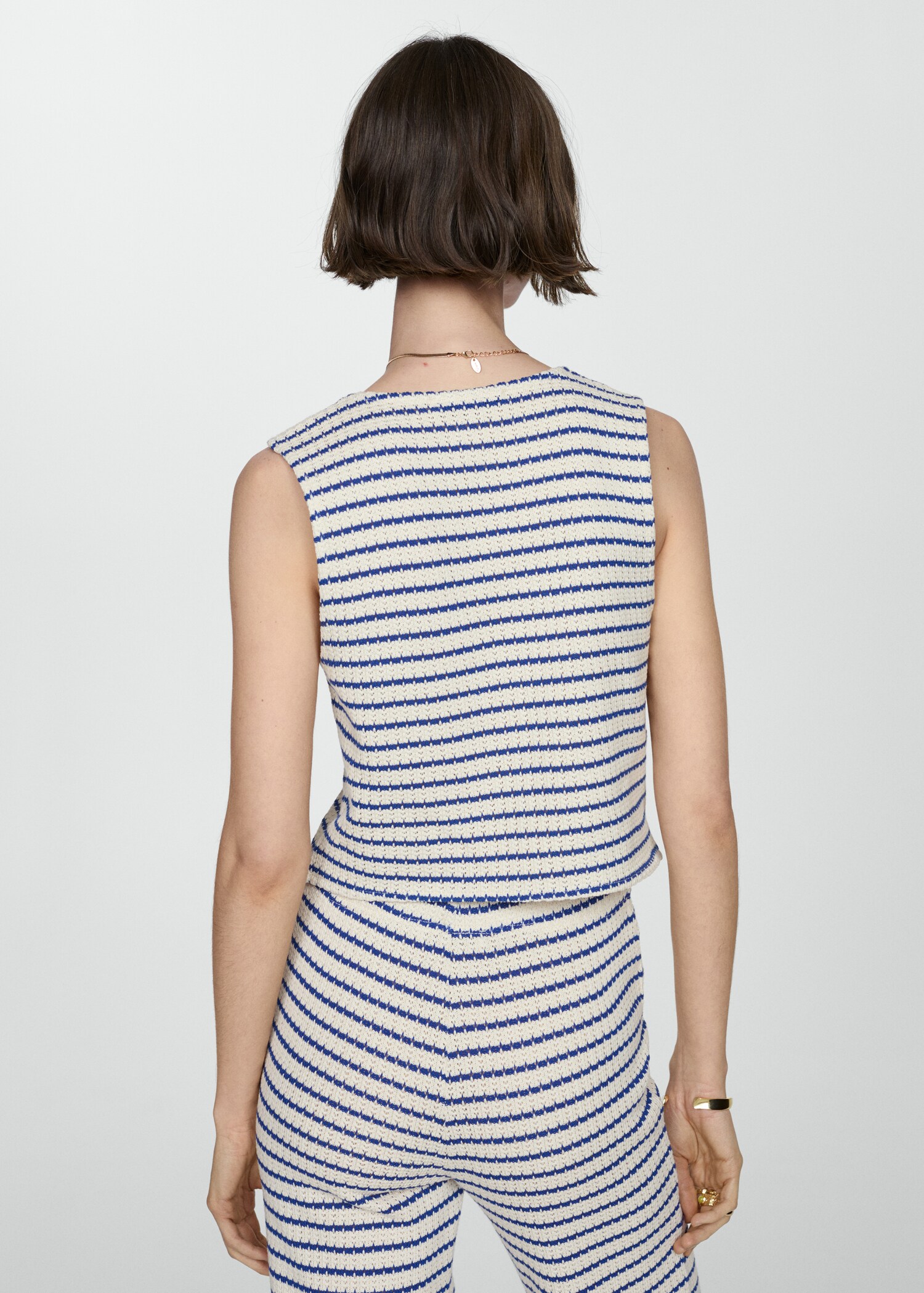 Striped crochet top - Reverse of the article
