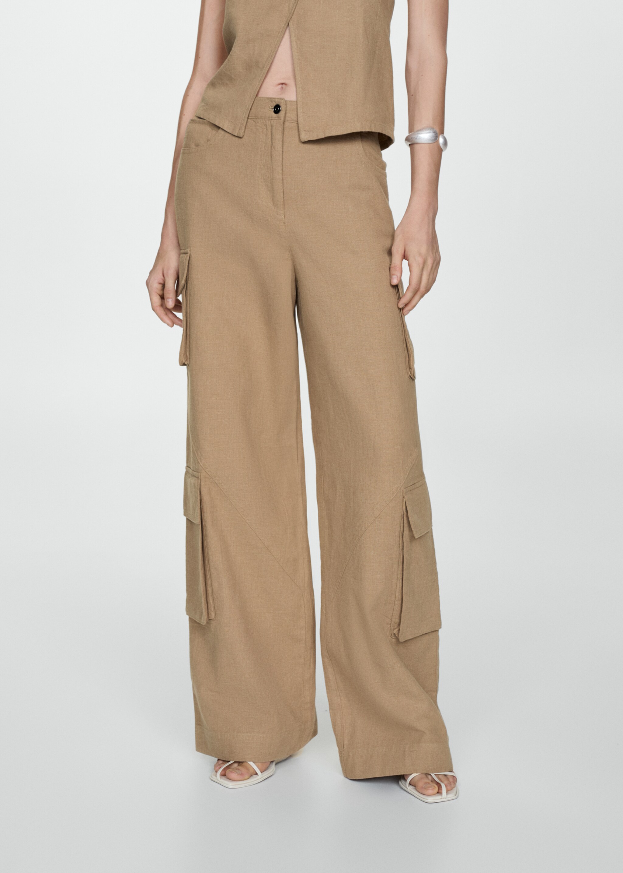 Cotton cargo trousers - Medium plane, Brown. Ref: 67089404-00.