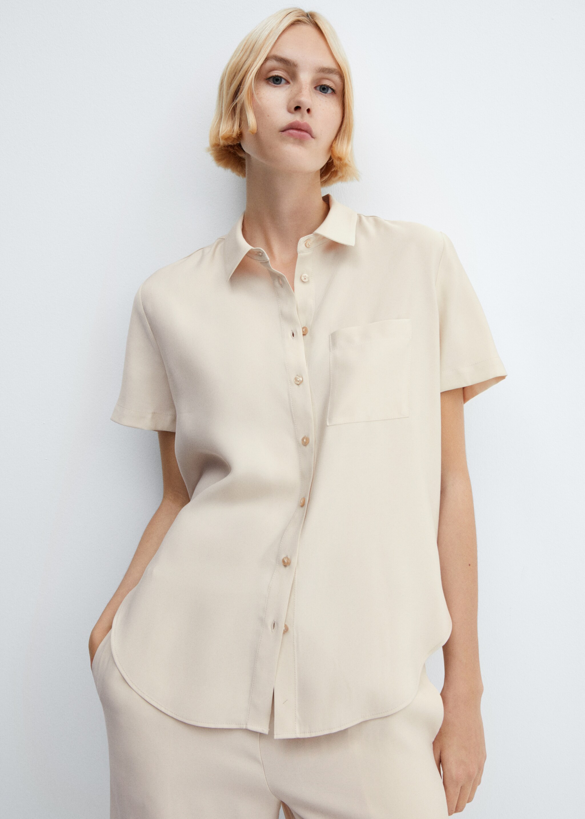 Short sleeve pocket shirt - Details of the article 2