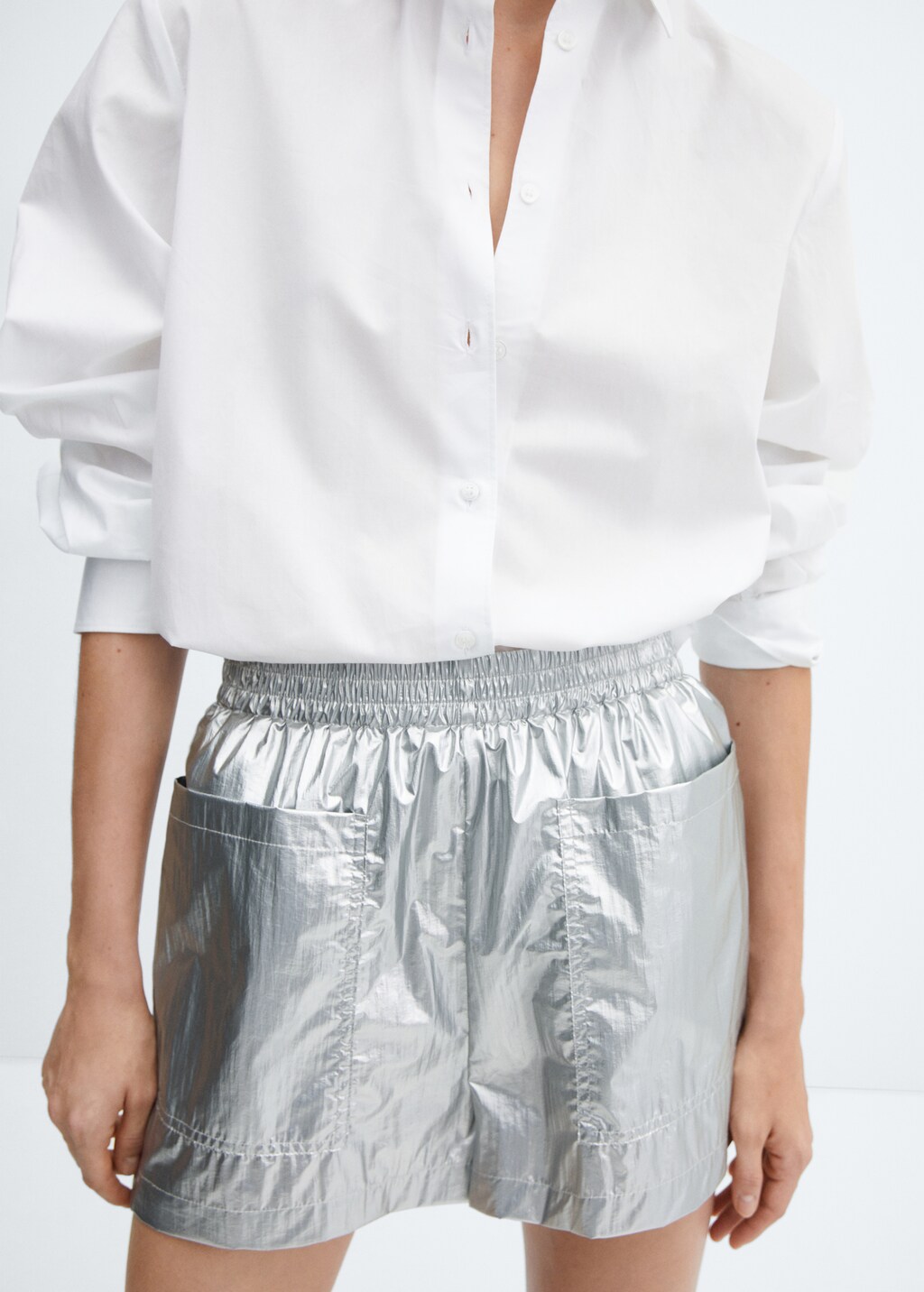 BIBIY 新品未使用　MEGAN LAME SHORTS BIBIY 新品未使用 MEGAN LAME SHORTSの通販｜ラクマ