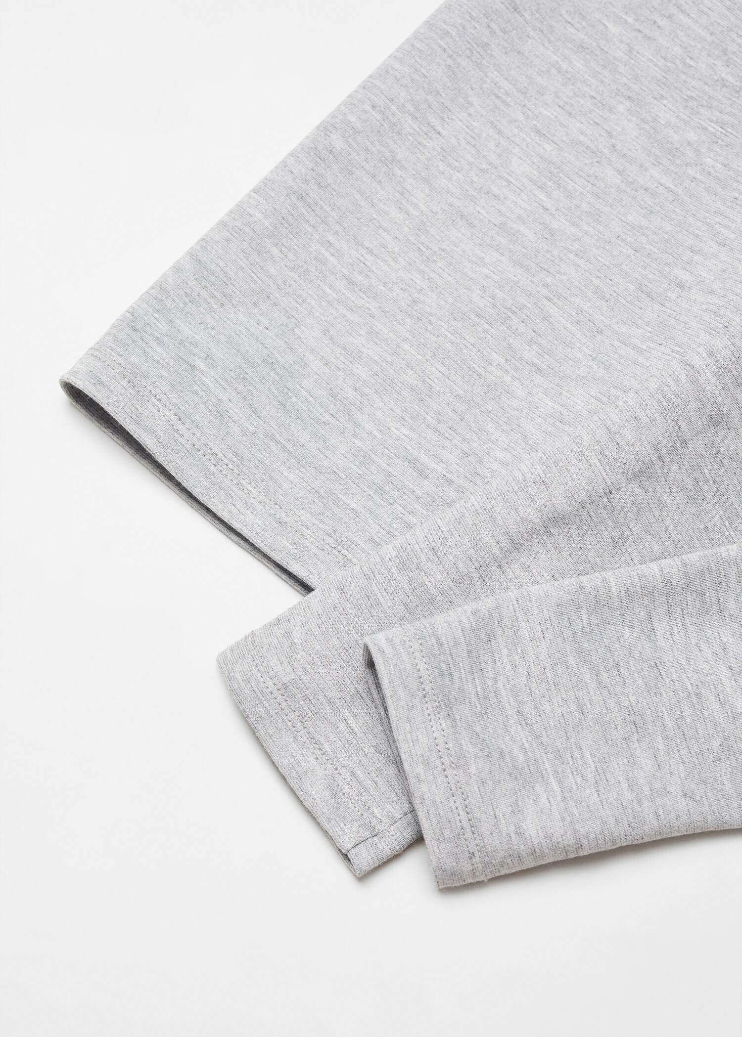 Langärmliges T-Shirt in Cropped-Länge - Detail des Artikels 8