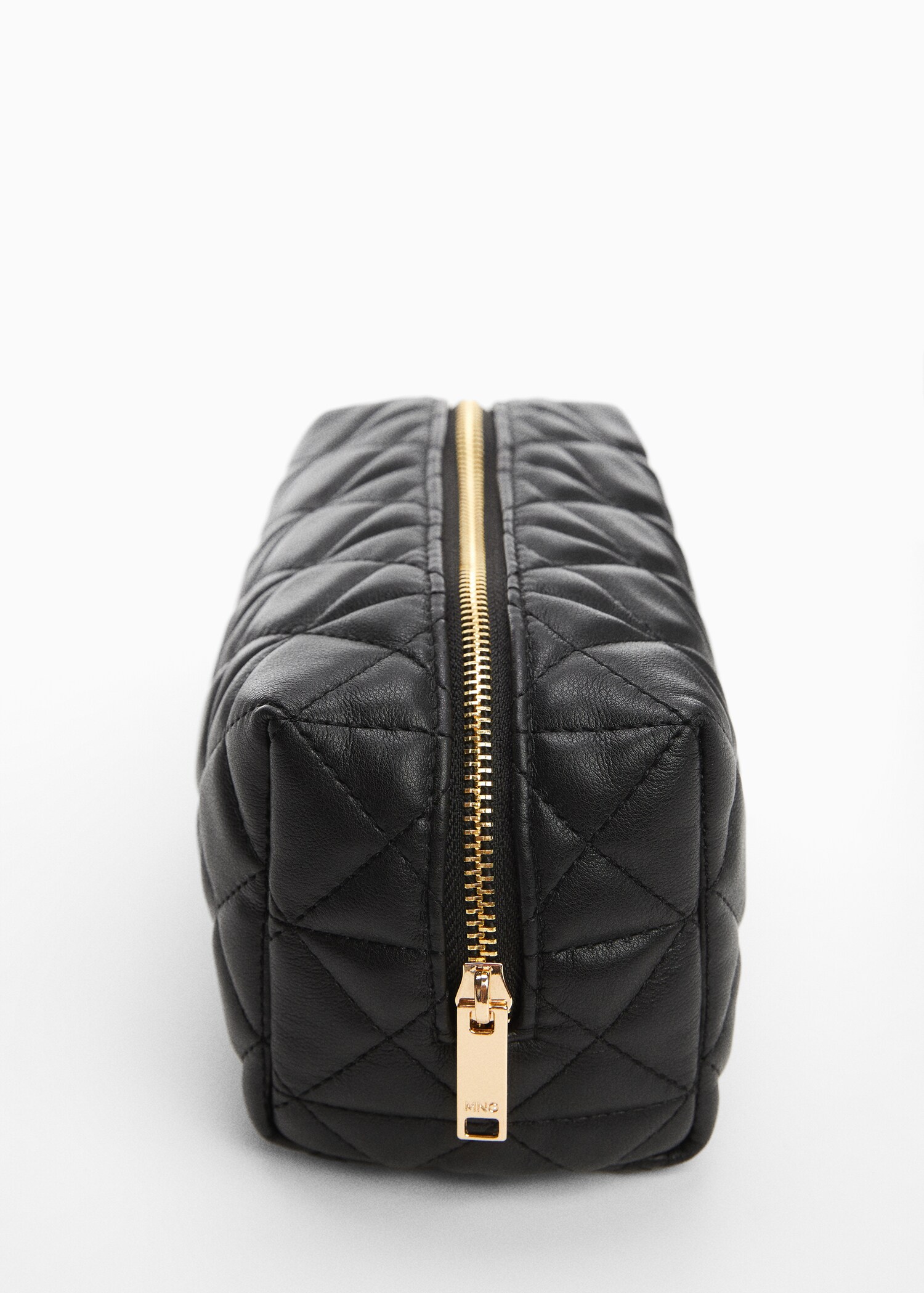 Quilted toiletry bag with logo - Details of the article 1