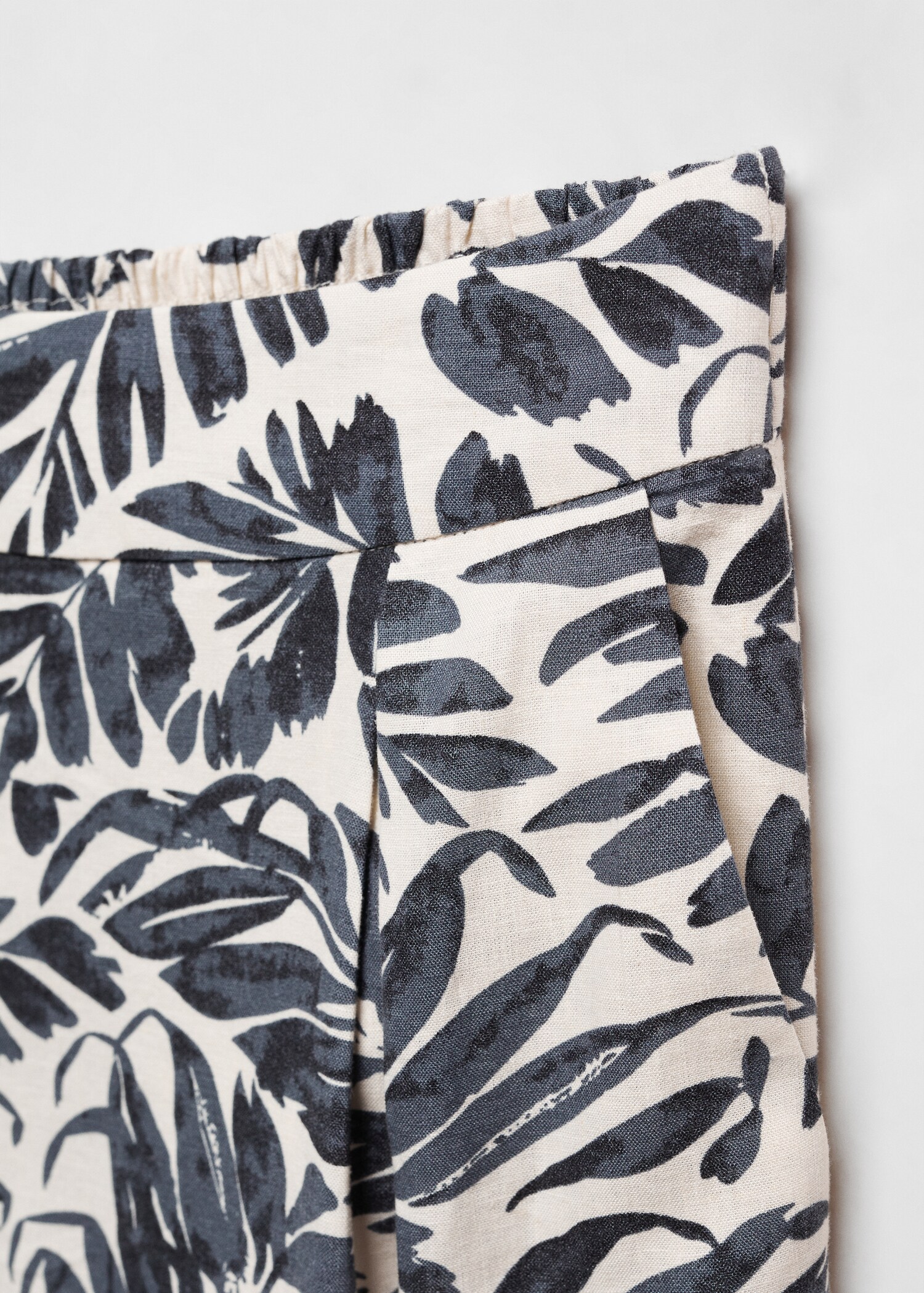 Pantaloni de in cu imprimeu tropical - Detaliu al articolului 8
