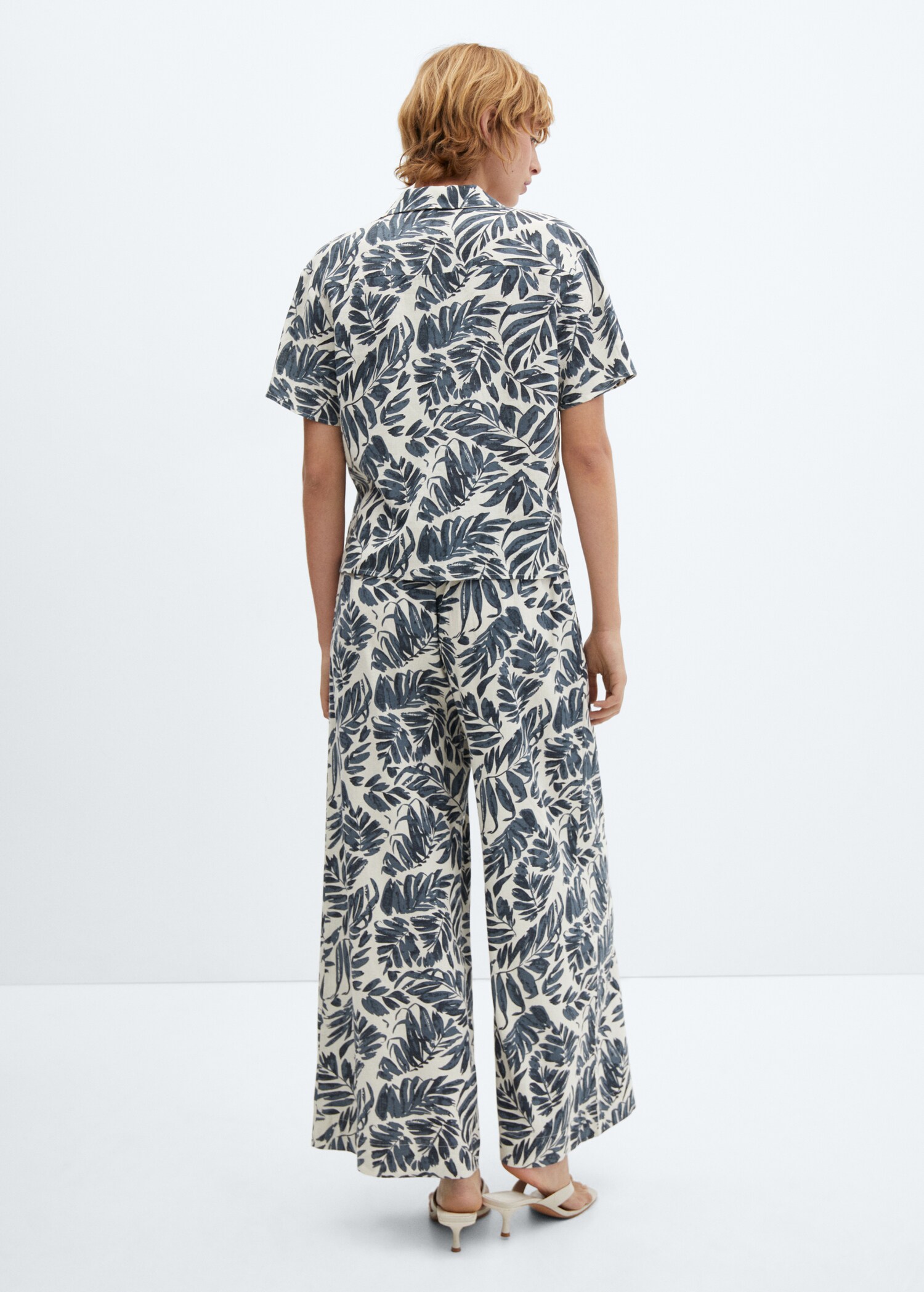 Pantaloni de in cu imprimeu tropical - Spatele articolului
