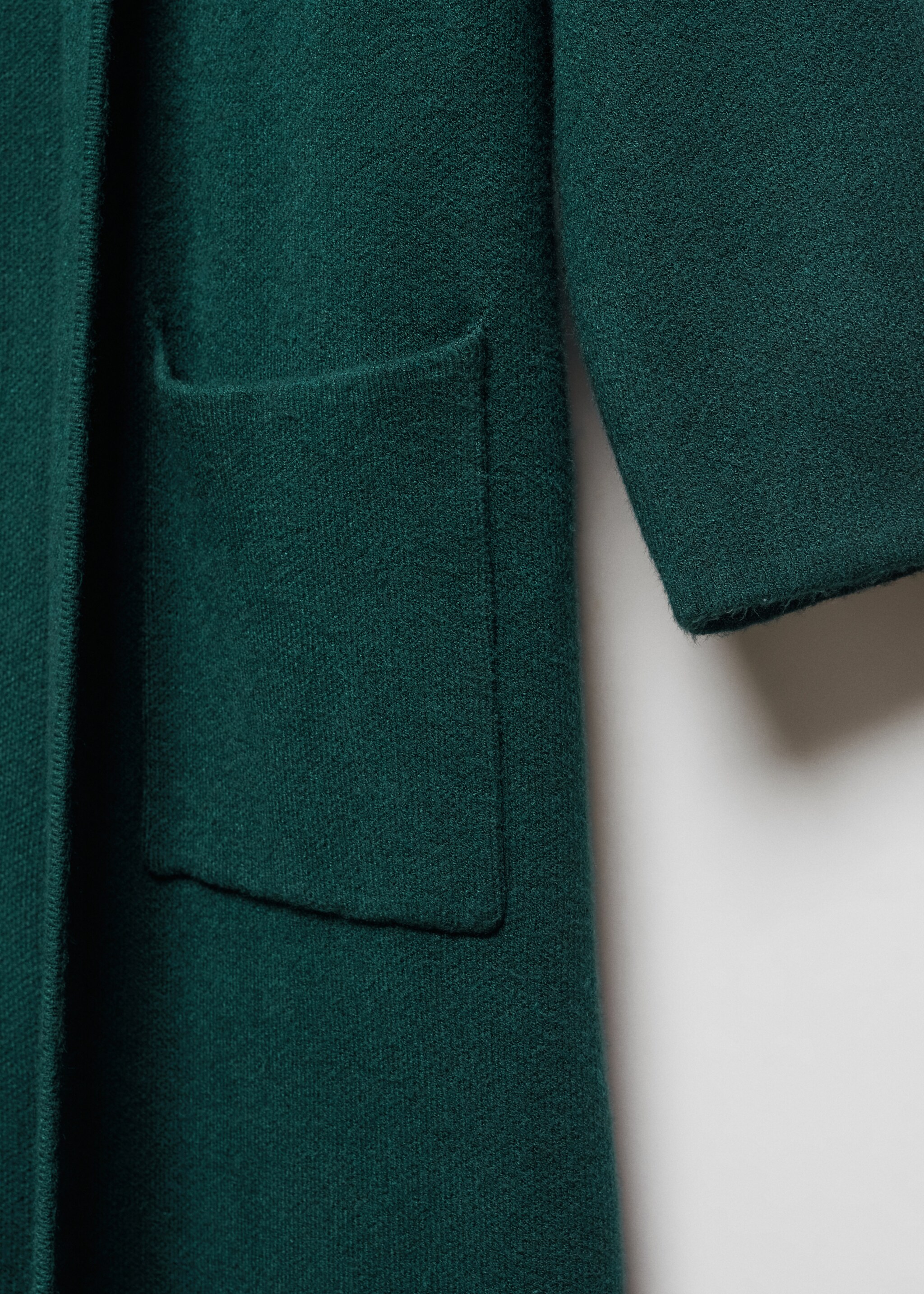 Oversized knitted coat with pockets - Details of the article 8