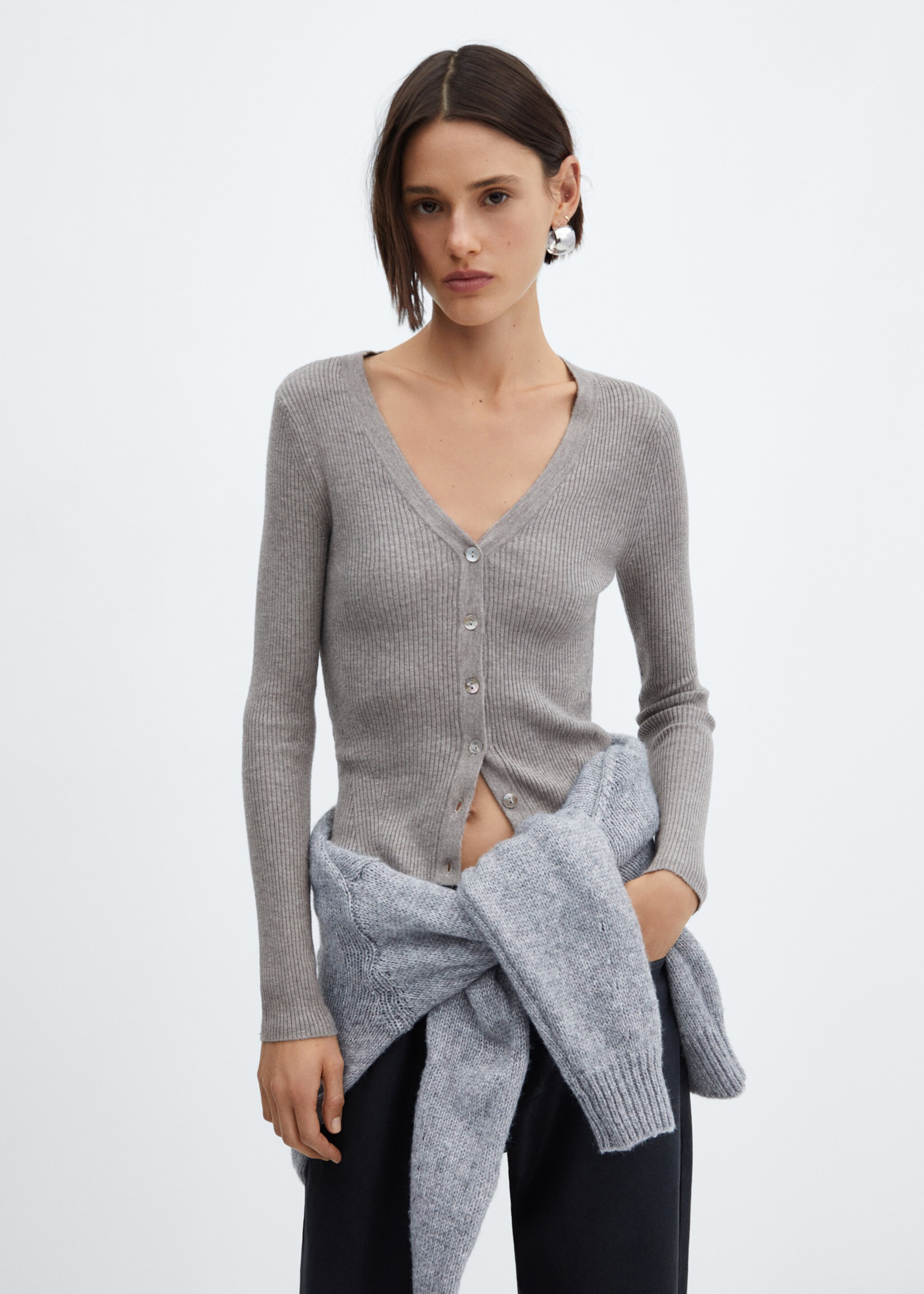V-neck ribbed cardigan - Medium plane, Grey. Ref: 67090459-00.