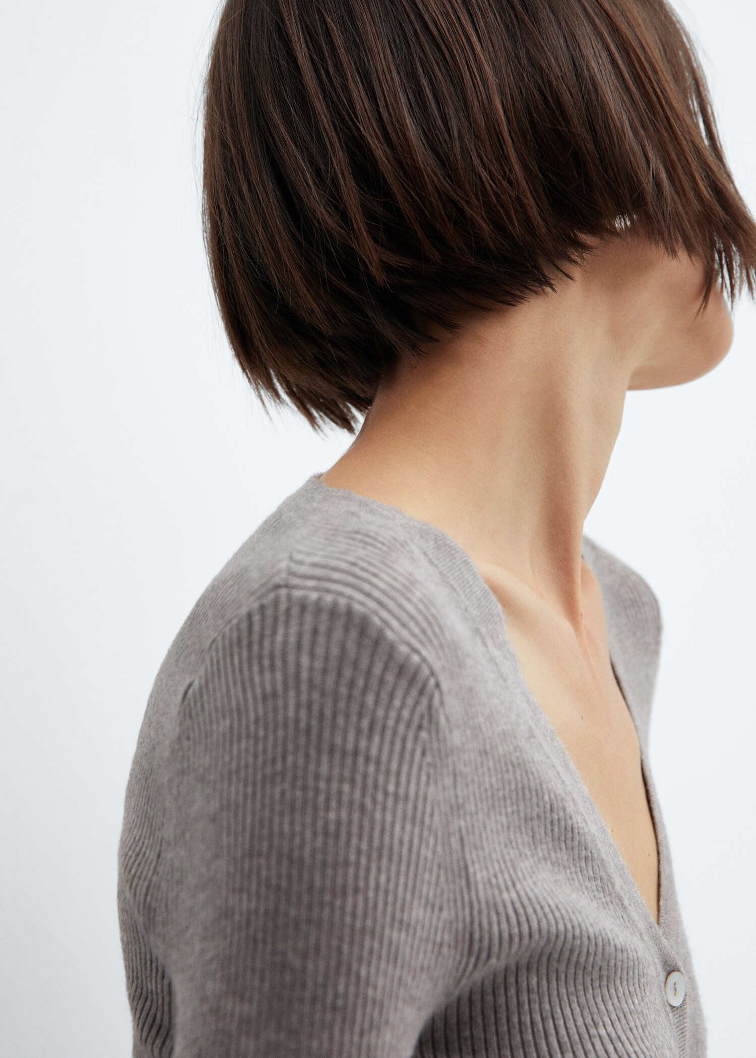 V-neck ribbed cardigan - Details of the article 1