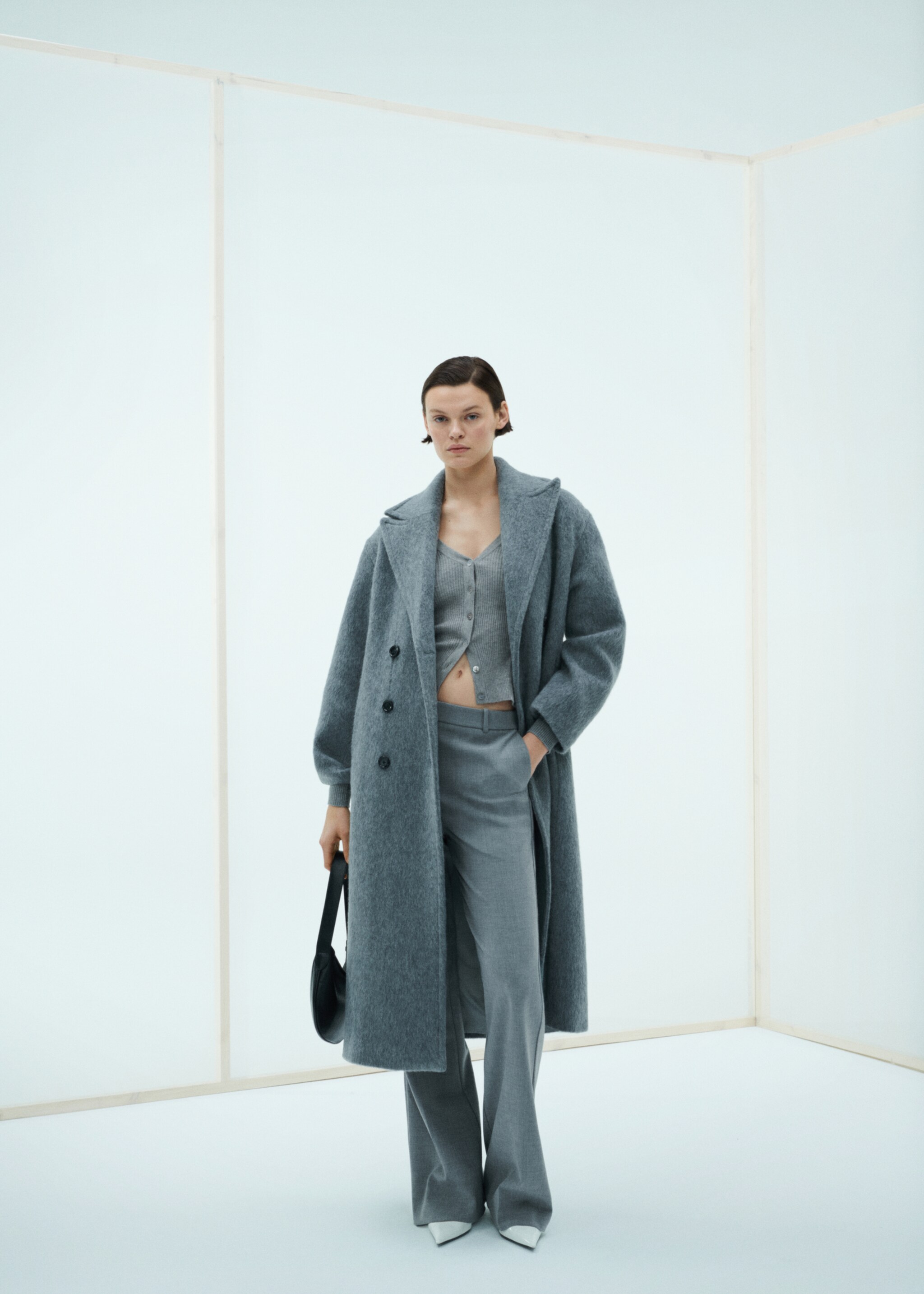 V-neck ribbed cardigan - Details of the article 7, Grey. Ref: 67090459-00.