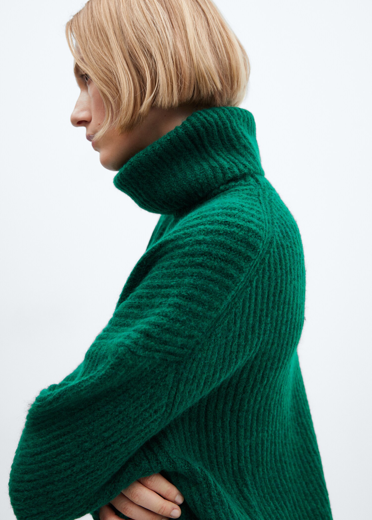 Rippkleid mit Rollkragen - Detail des Artikels 2