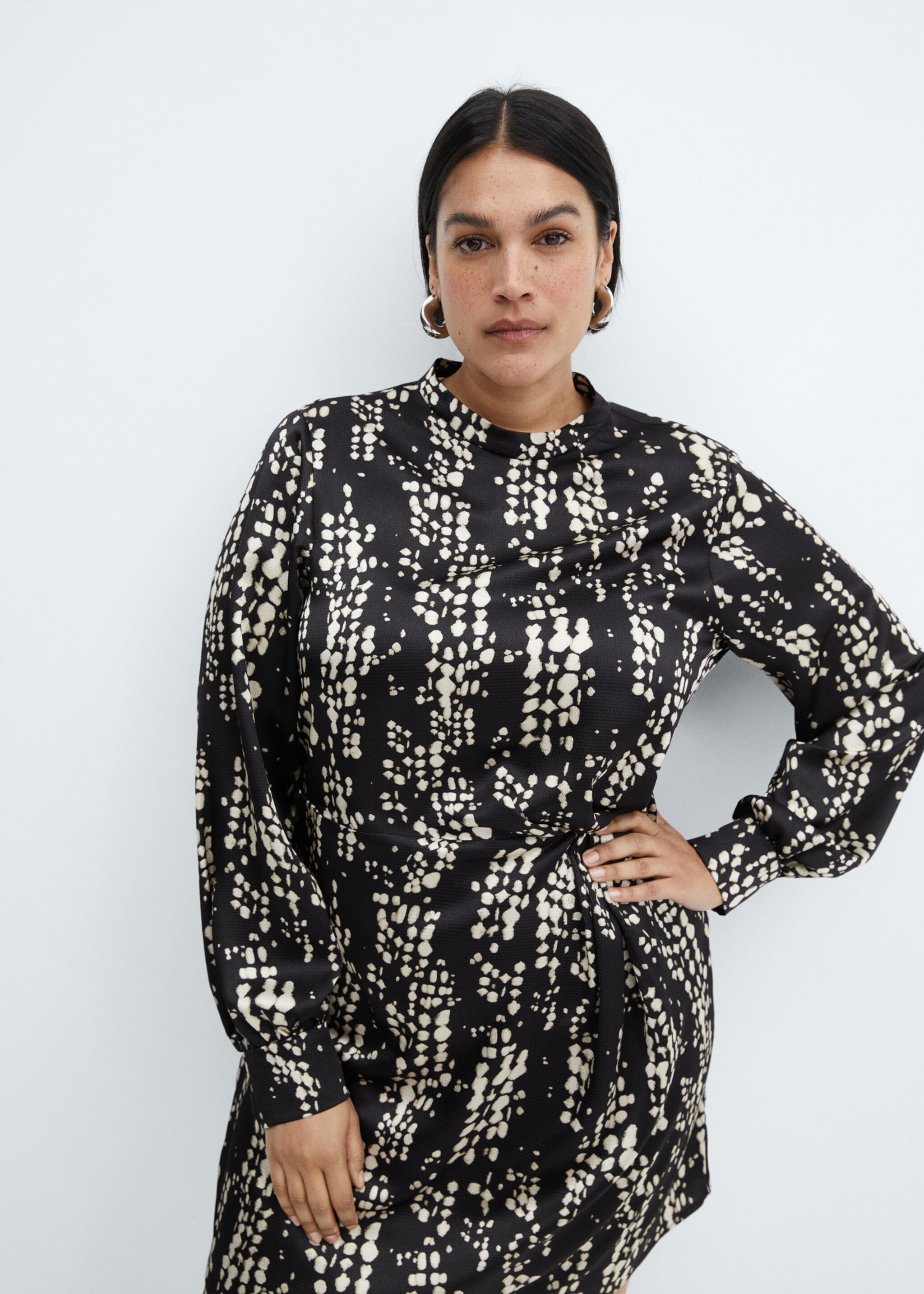Pleat printed dress - Details of the article 5