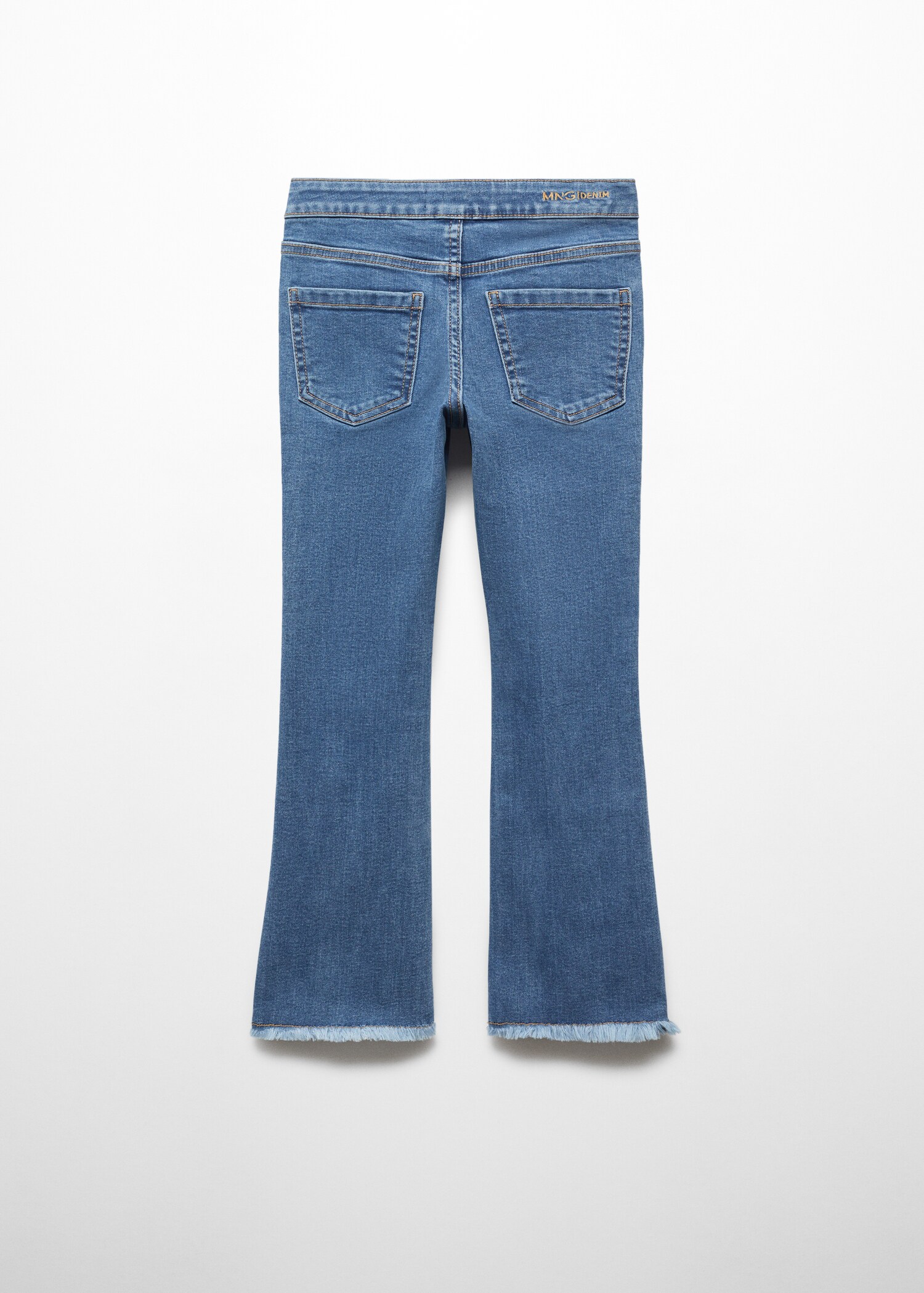 Jeans flare terminaciones deshilachadas - Reverso del artículo