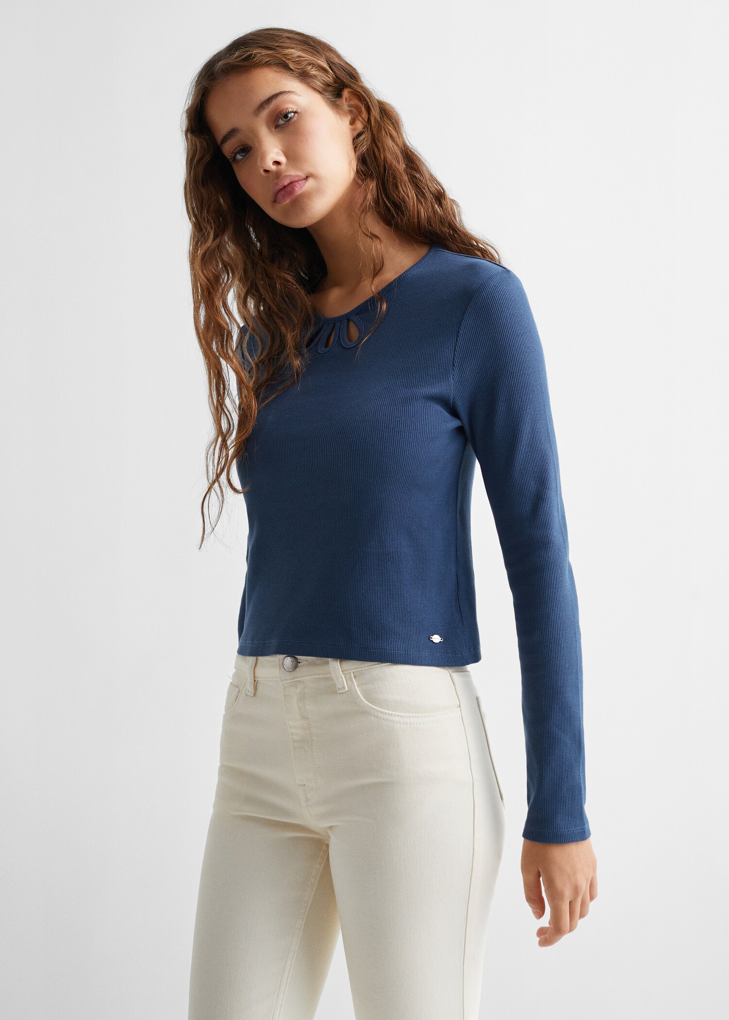 Long-sleeve t-shirt with cut-out - Medium plane