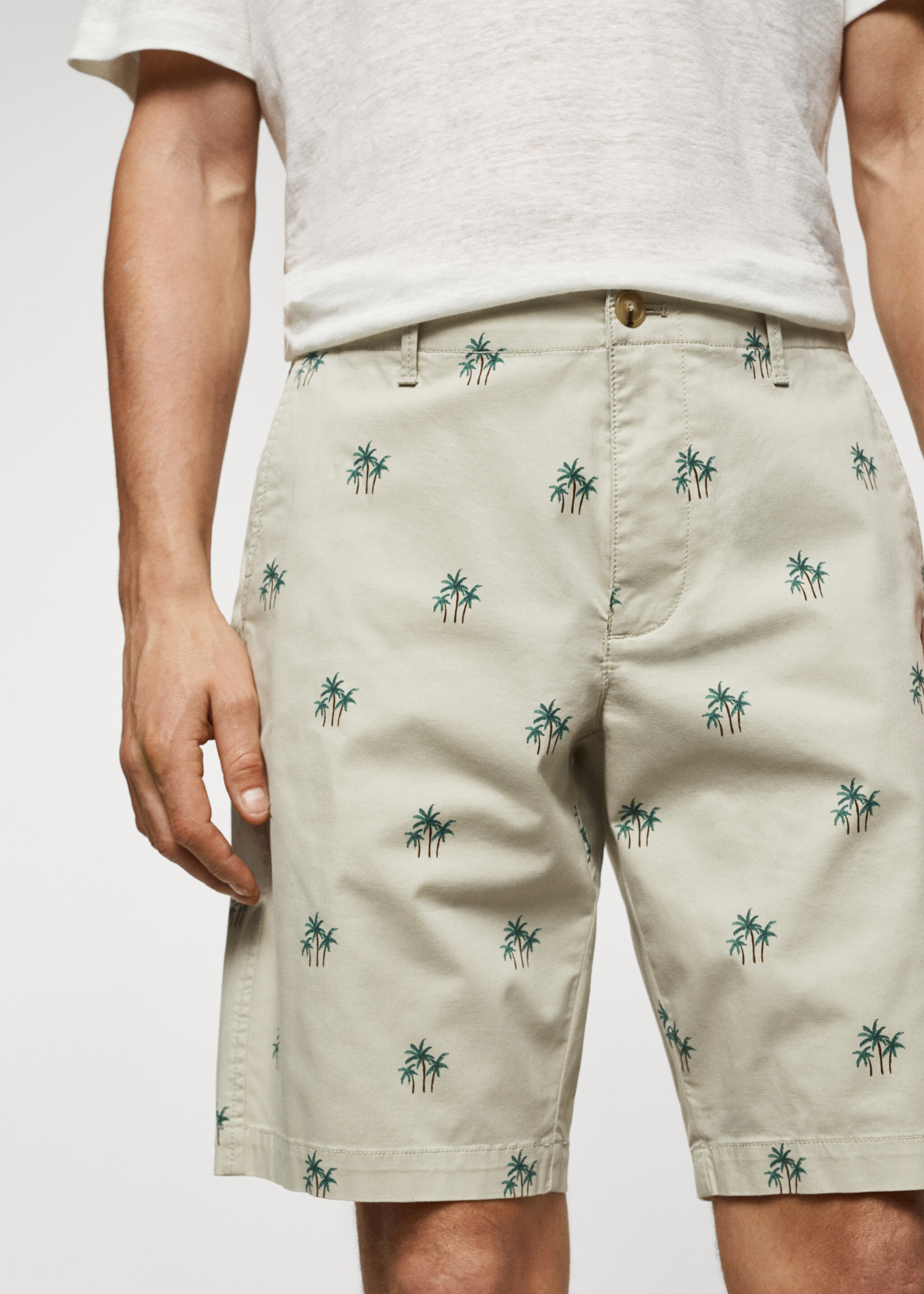 Printed cotton bermuda shorts - Details of the article 1, Sand. Ref: 67090634-00.