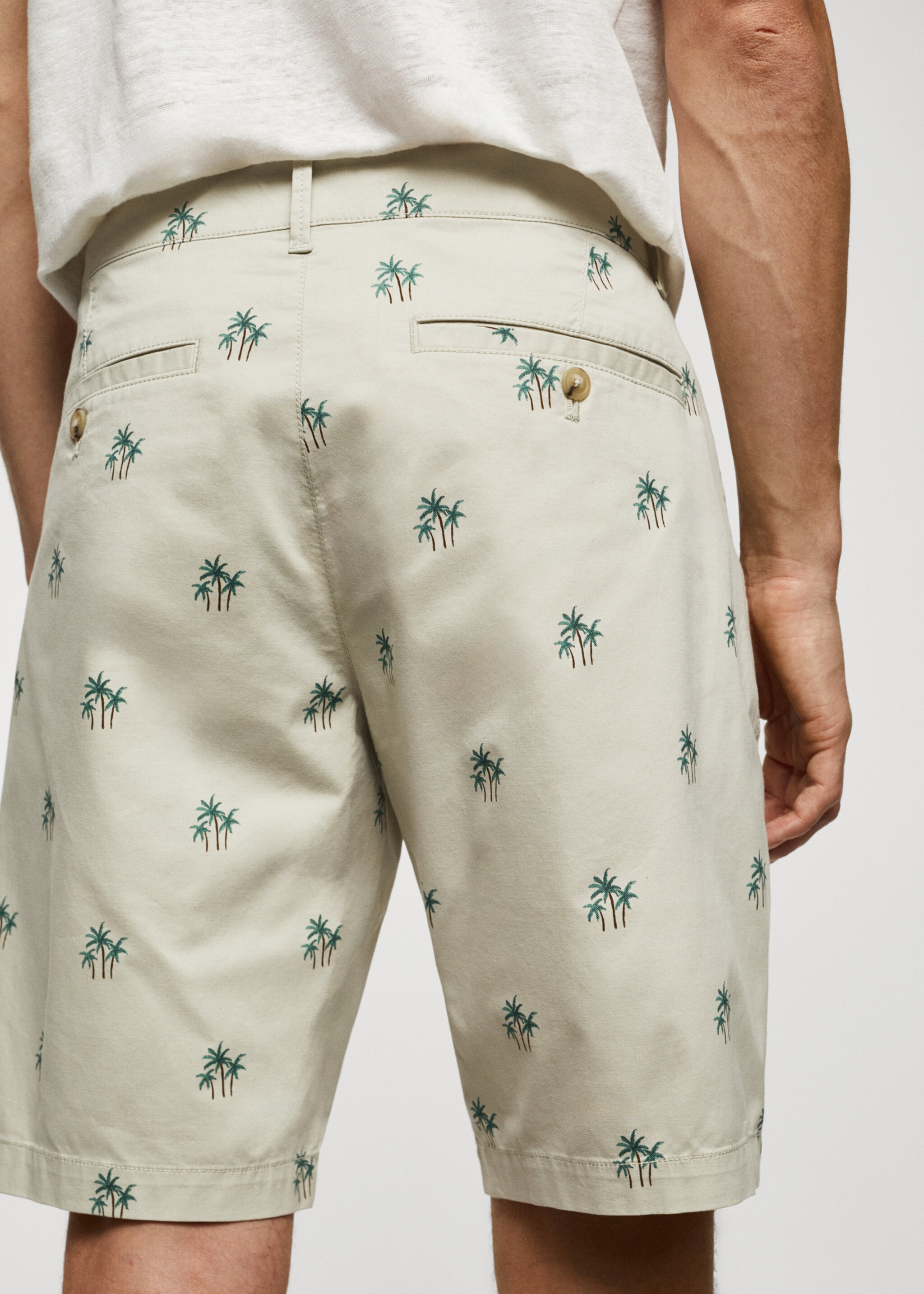 Printed cotton bermuda shorts - Details of the article 6, Sand. Ref: 67090634-00.