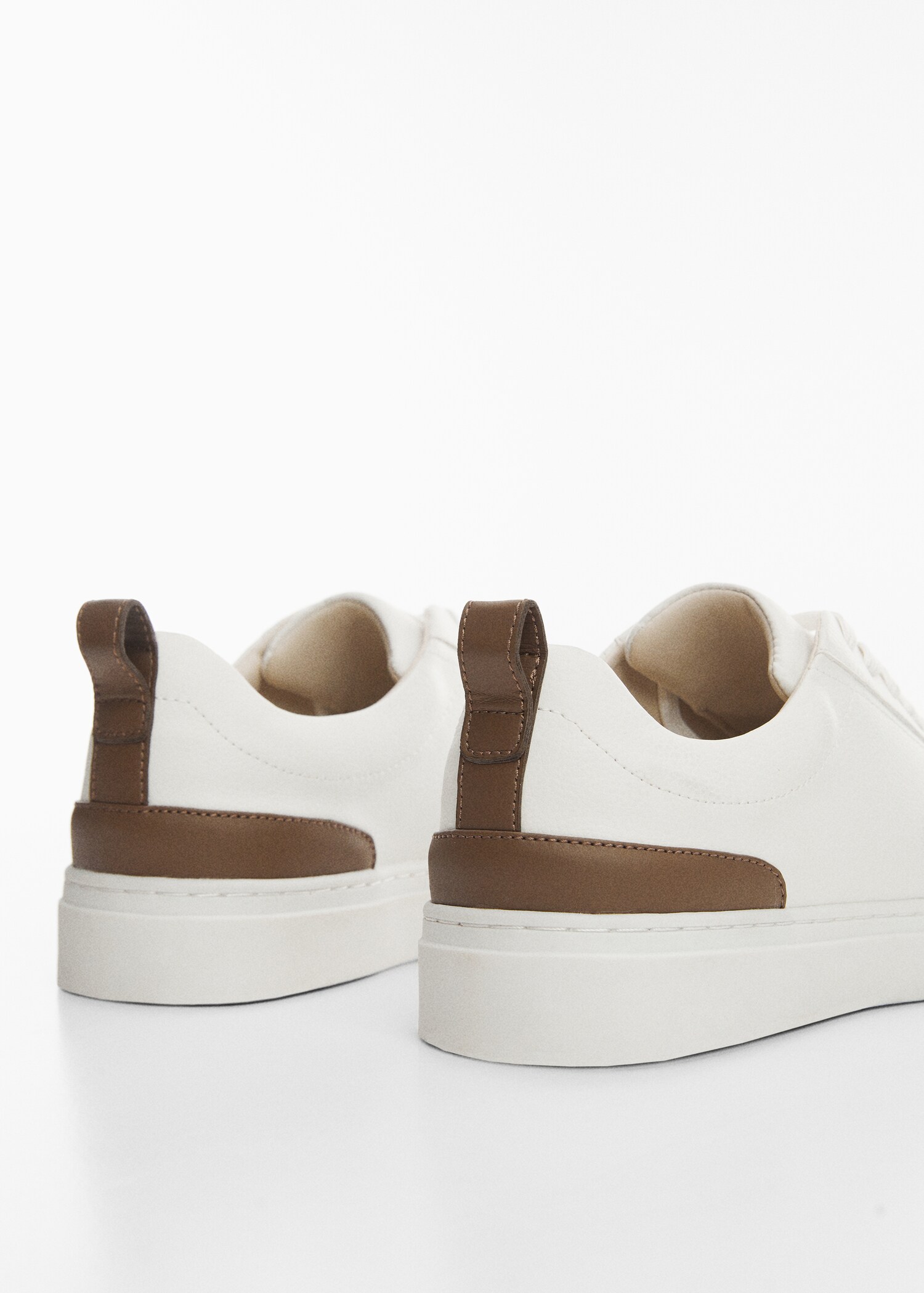 Scarpe sportive con applicazioni a contrasto - Dettaglio dell'articolo 1