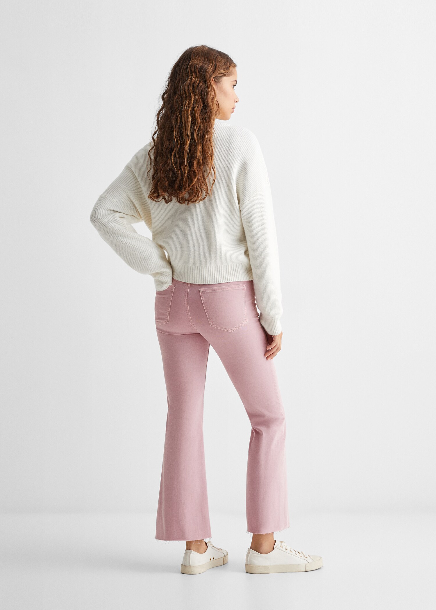 Utsvängda jeans - Artikelns baksida