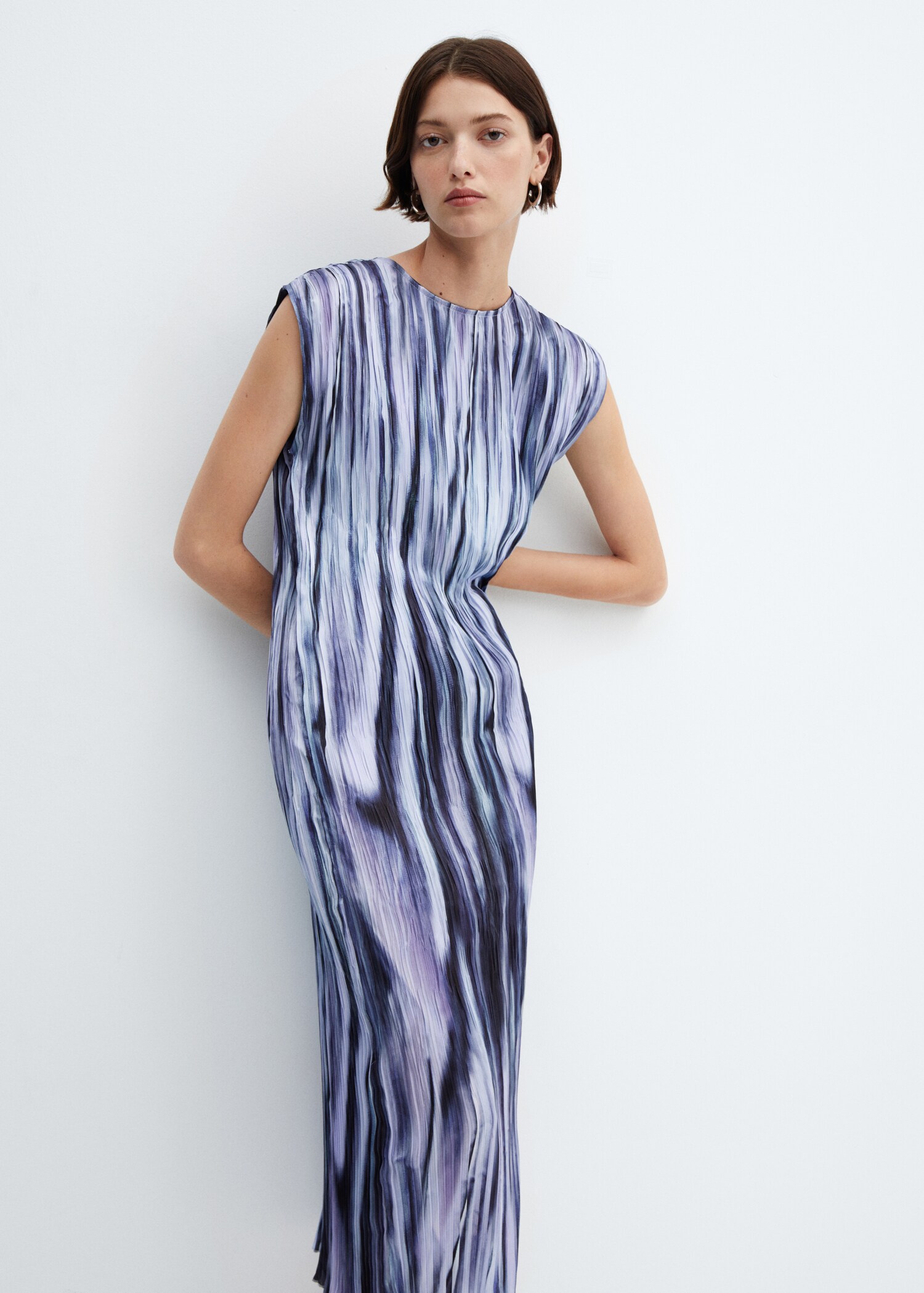 Vestido plisado tie-dye - Plano medio