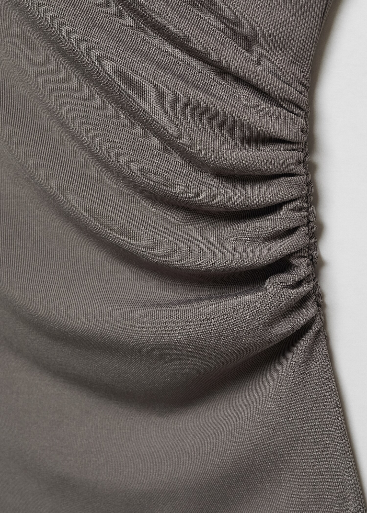 Asymmetric design top - Details of the article 8