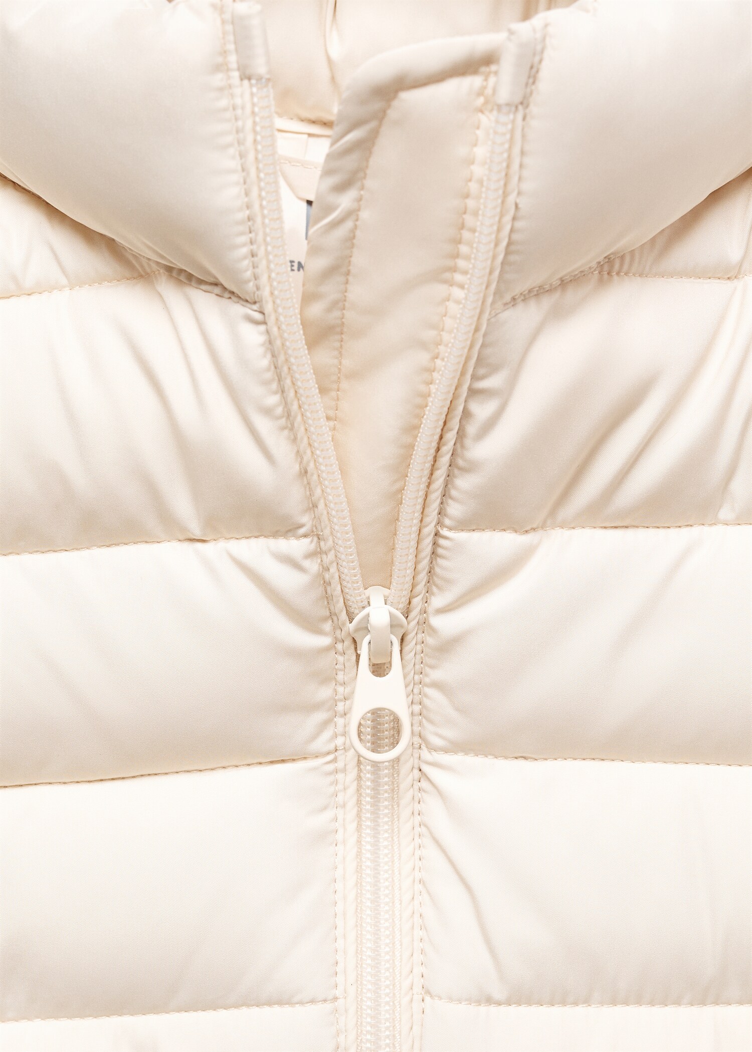 Quilted gilet - Details of the article 8