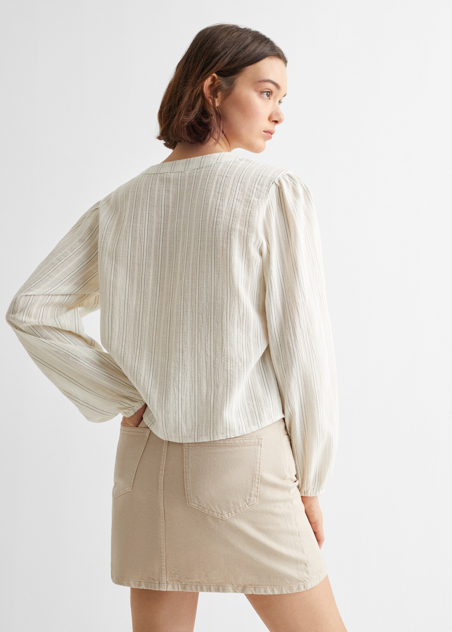 Striped cotton blouse - Reverse of the article