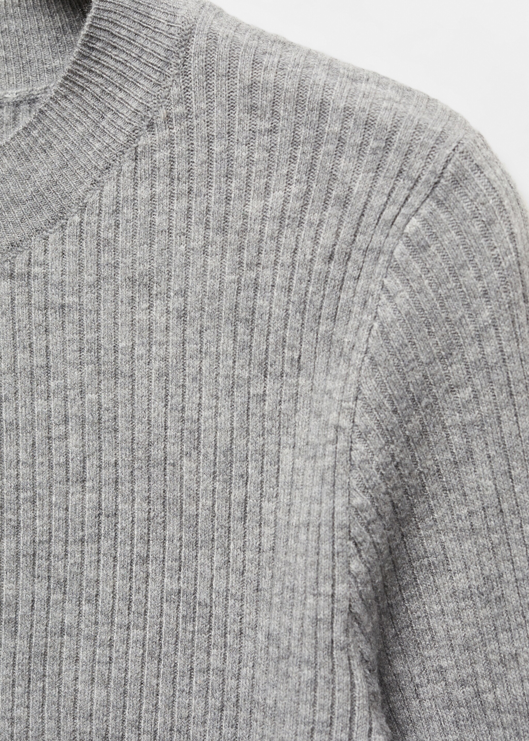 Rundhalspullover mit Rippmuster - Detail des Artikels 8