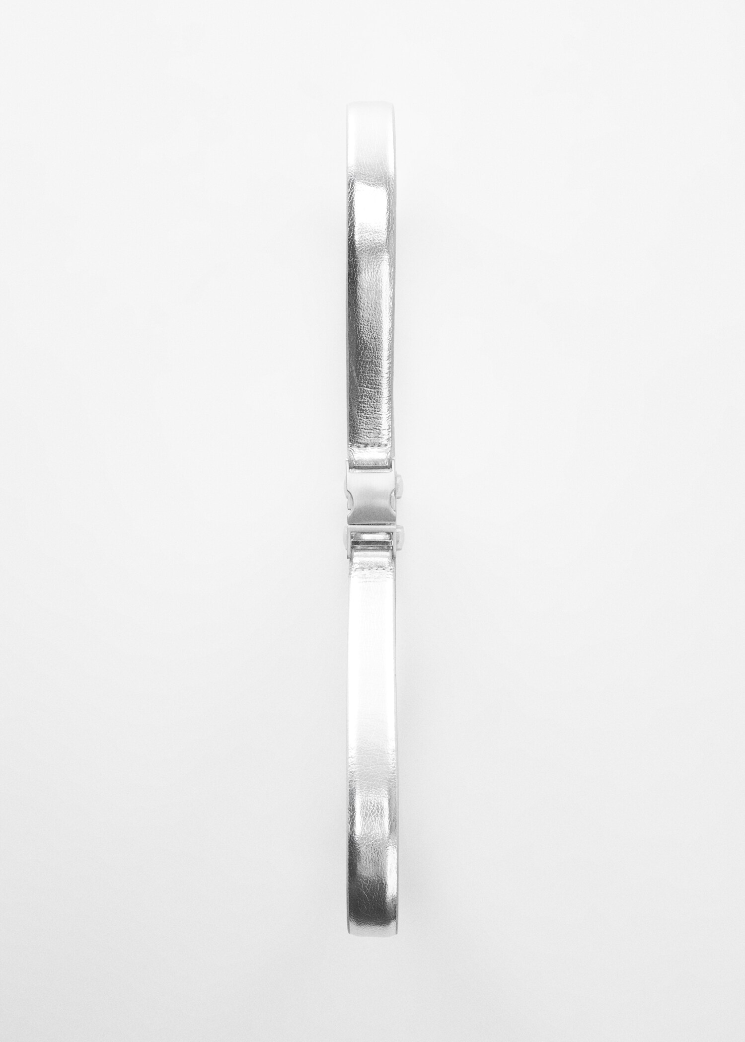 Metal fastening leather belt - Details of the article 1