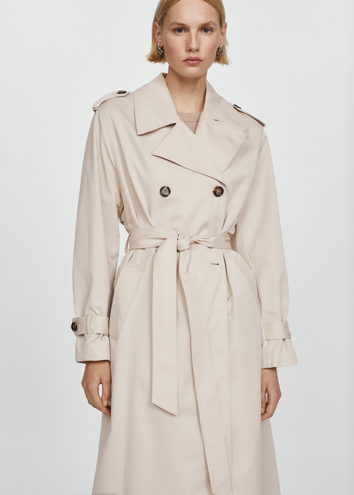 Trench doble botonadura - Plano medio