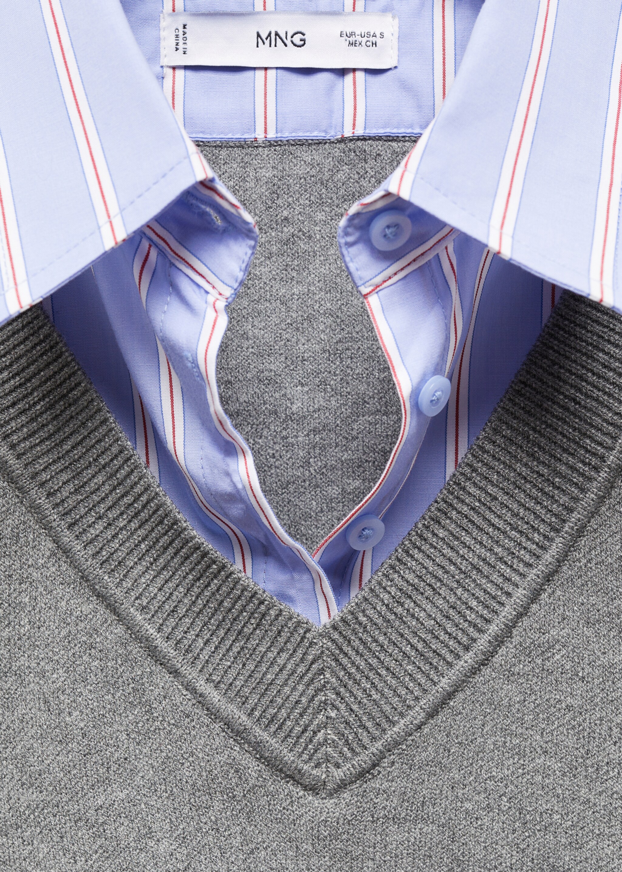 Gecombineerde trui-blouse - Detail van het artikel 8