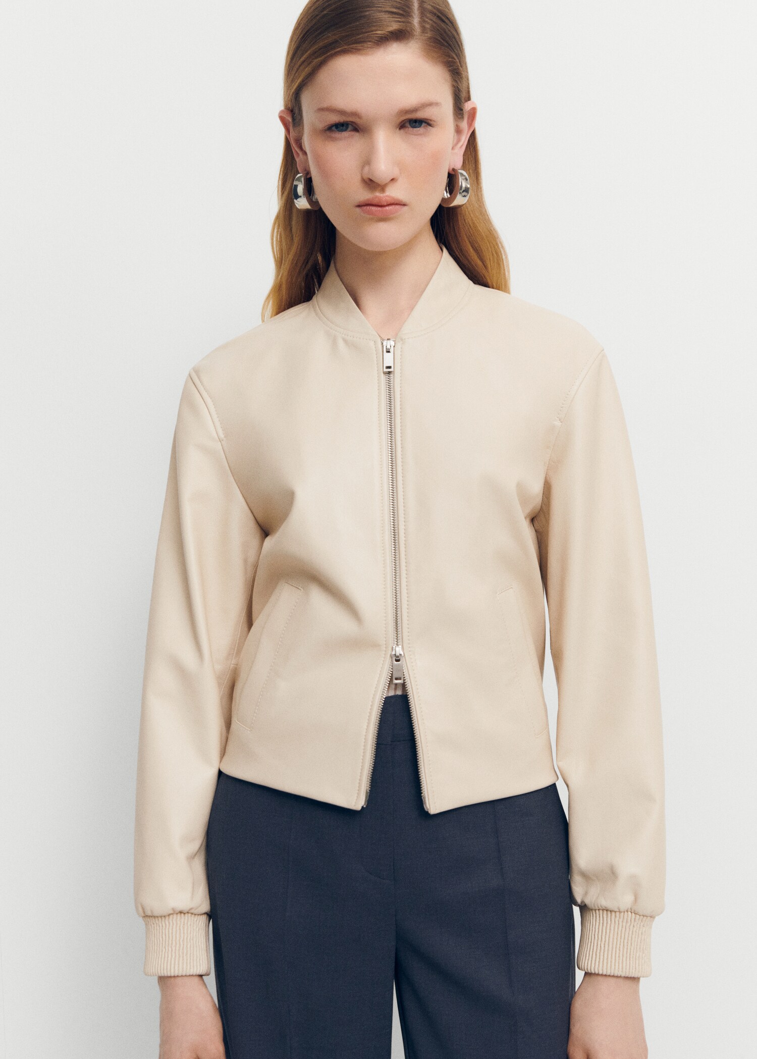 100% leather bomber jacket - Medium plane