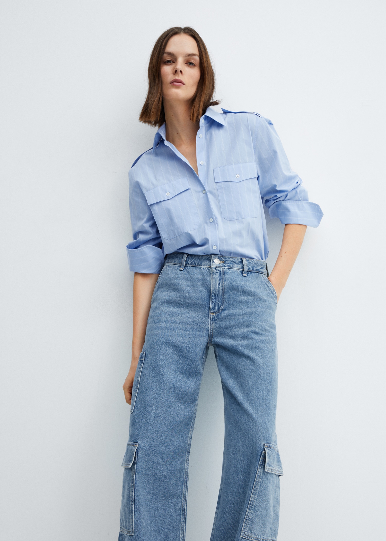 Jeans loose cargo bolsillos Mujer MANGO OUTLET España