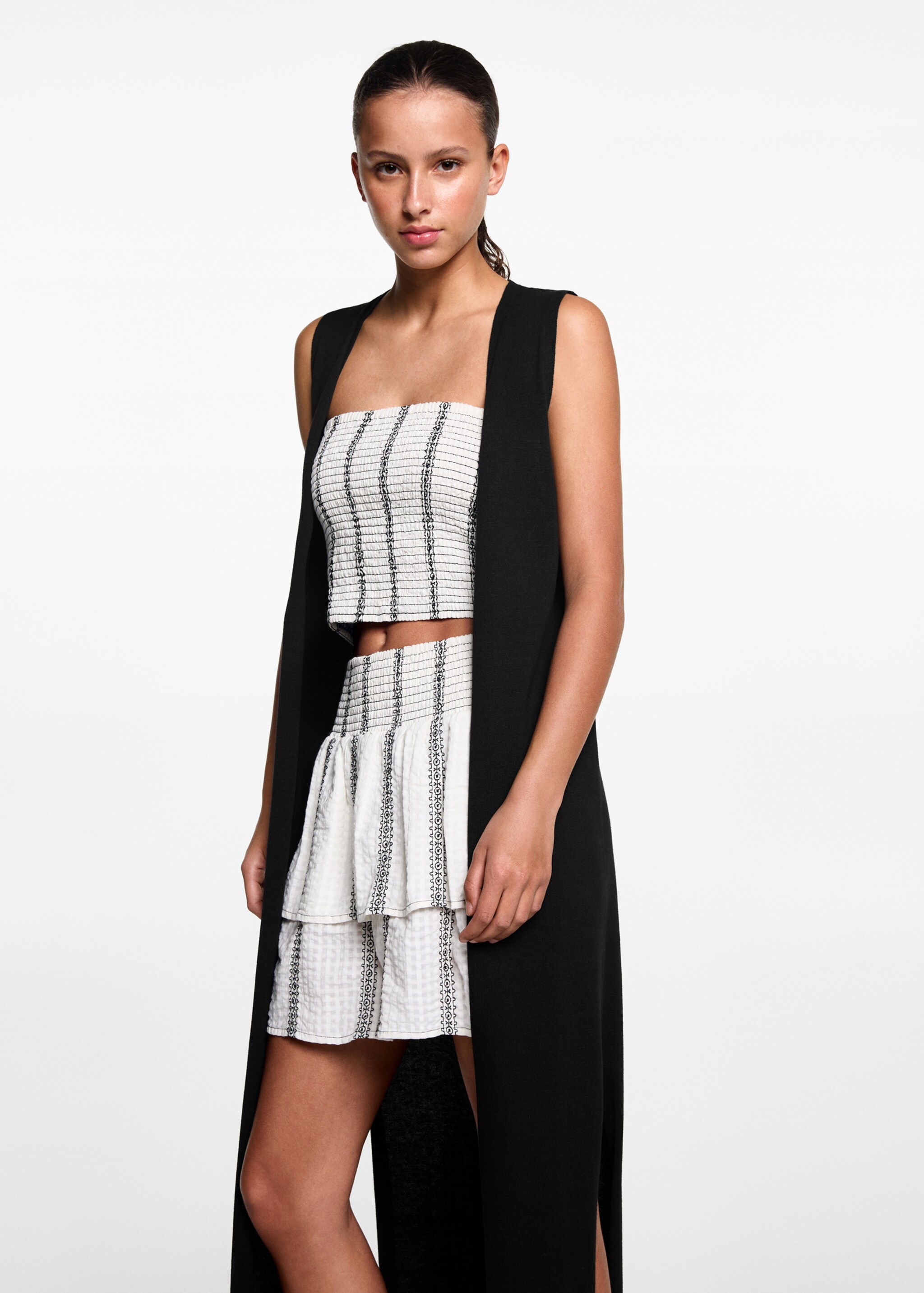 Lange Strickweste - Mittlere Ansicht, Schwarz. Ref: 67094442-00.