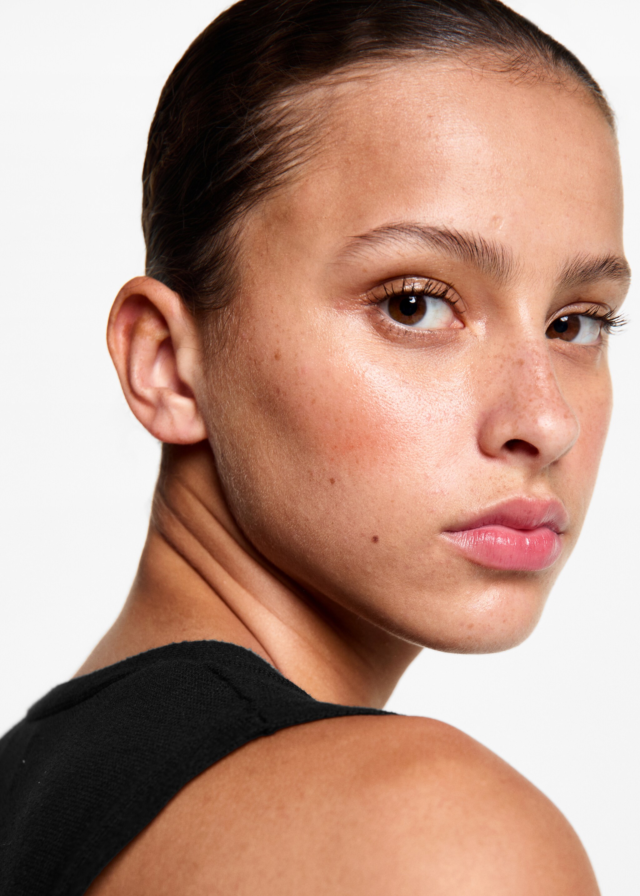 Lange Strickweste - Detail des Artikels 1, Schwarz. Ref: 67094442-00.