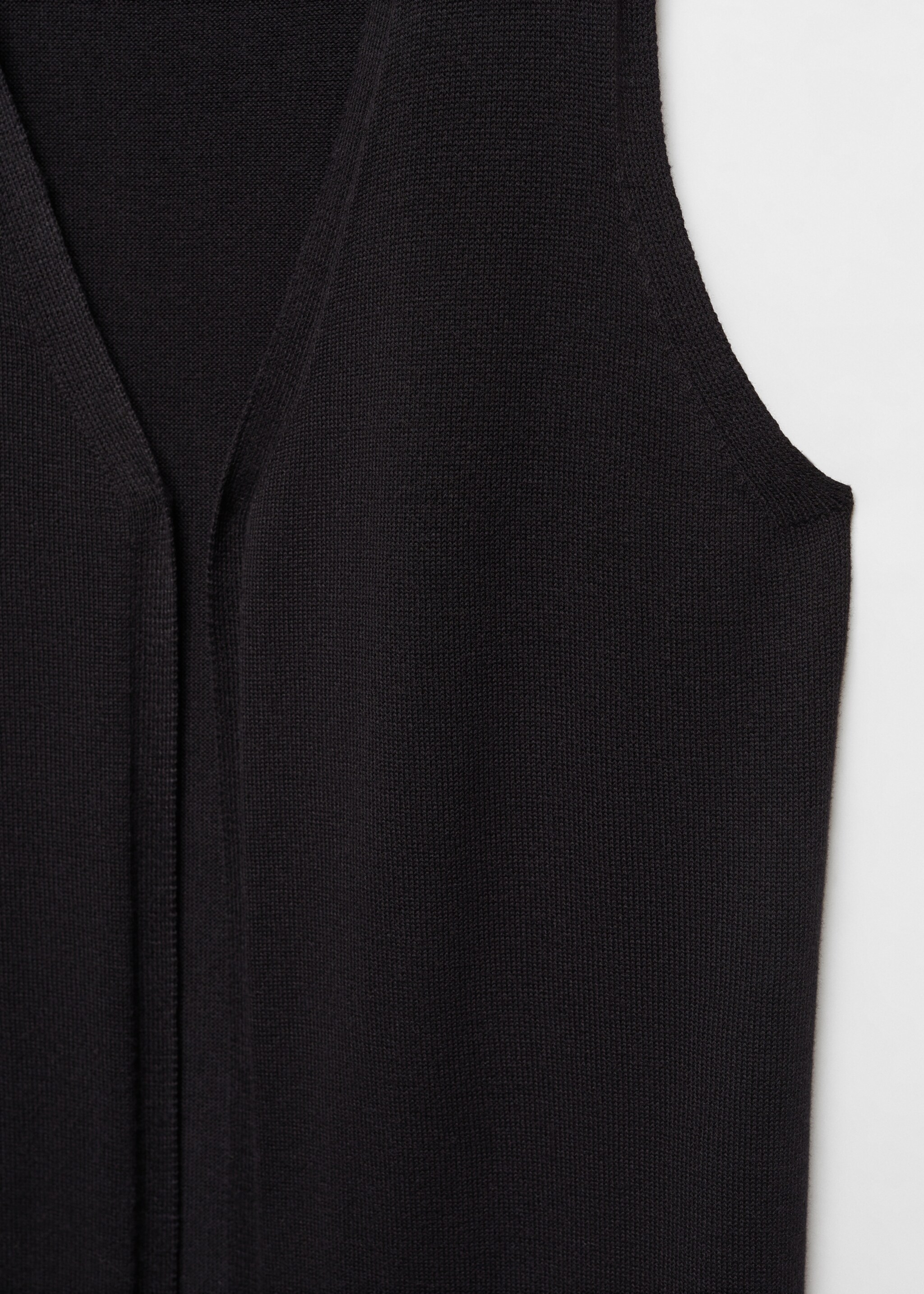 Lange Strickweste - Detail des Artikels 8, Schwarz. Ref: 67094442-00.