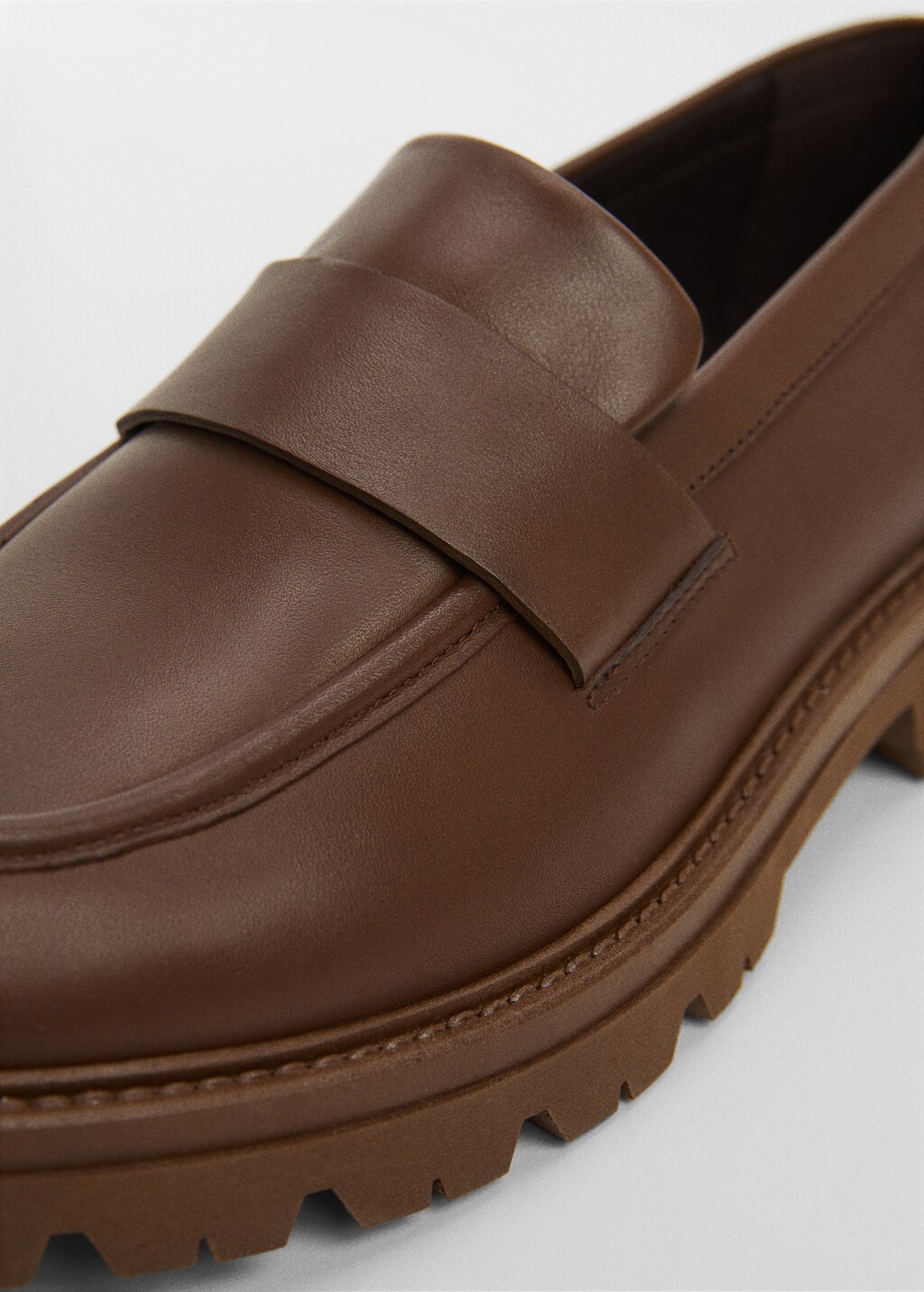 Leather moccasin with track sole - Men | MANGO OUTLET USA
