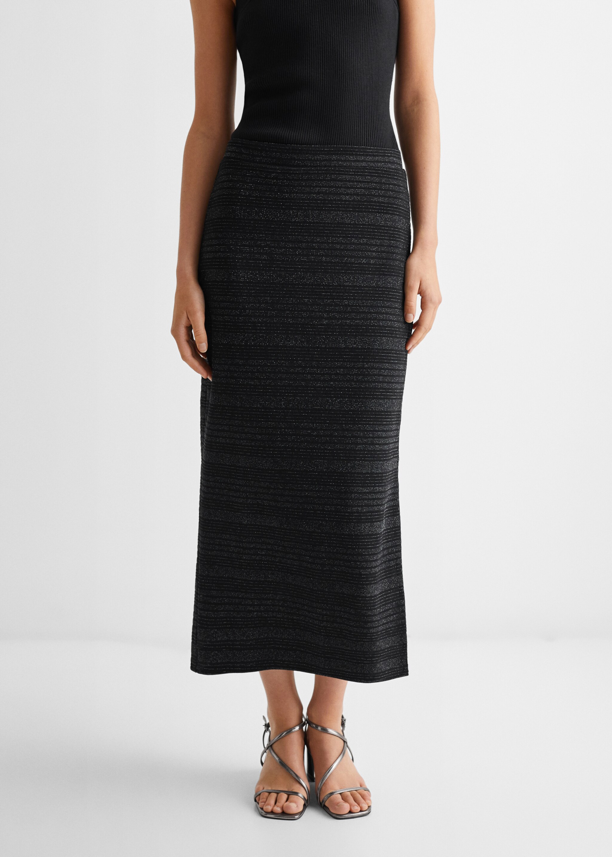 Metallic midi skirt - Details of the article 6, Black. Ref: 67094471-00.