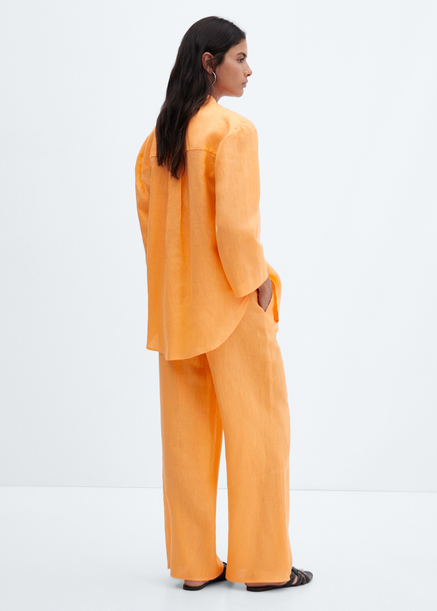 Linen-blend elastic waist trousers - Reverse of the article