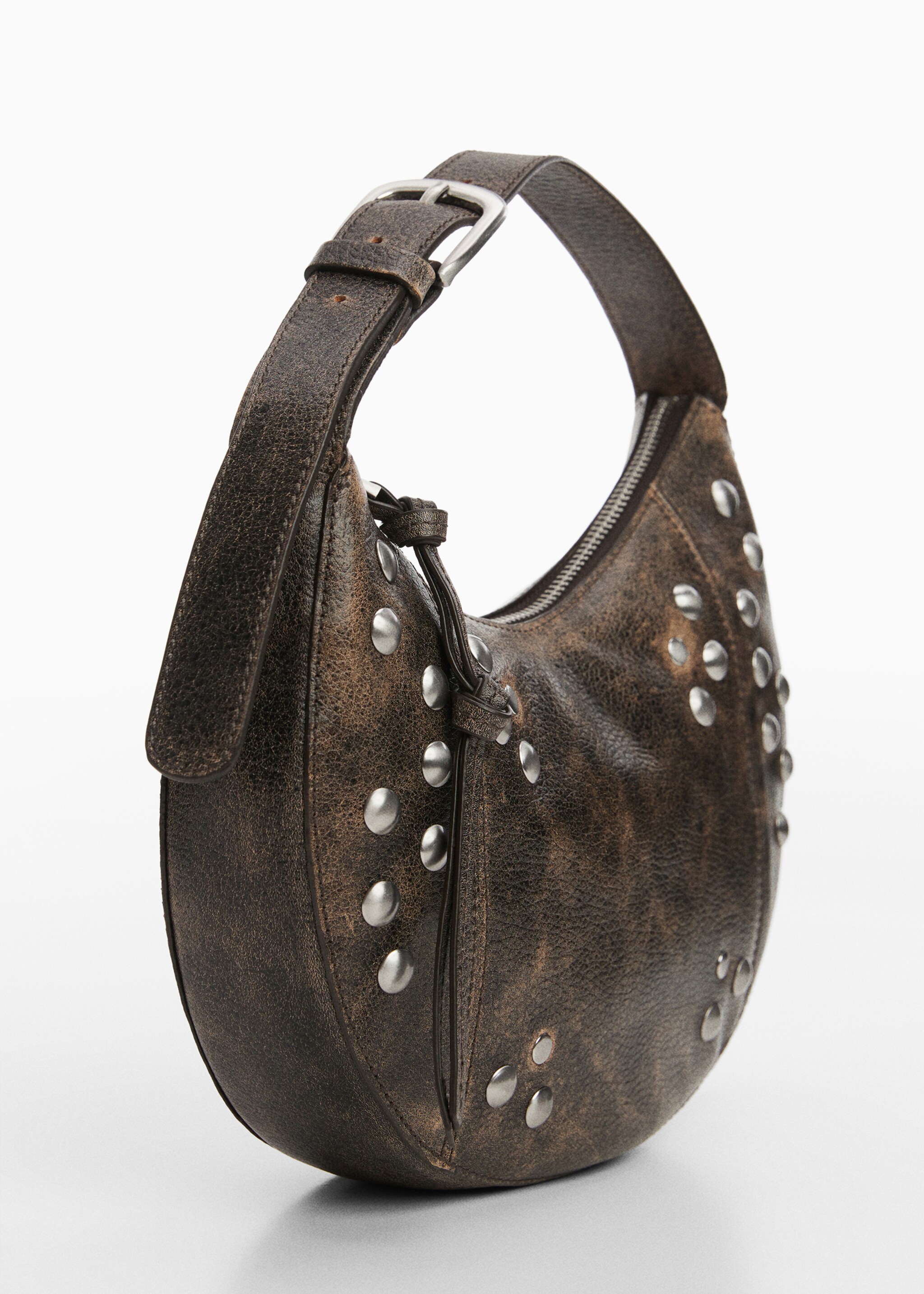 Sac clouté cuir - Plan moyen