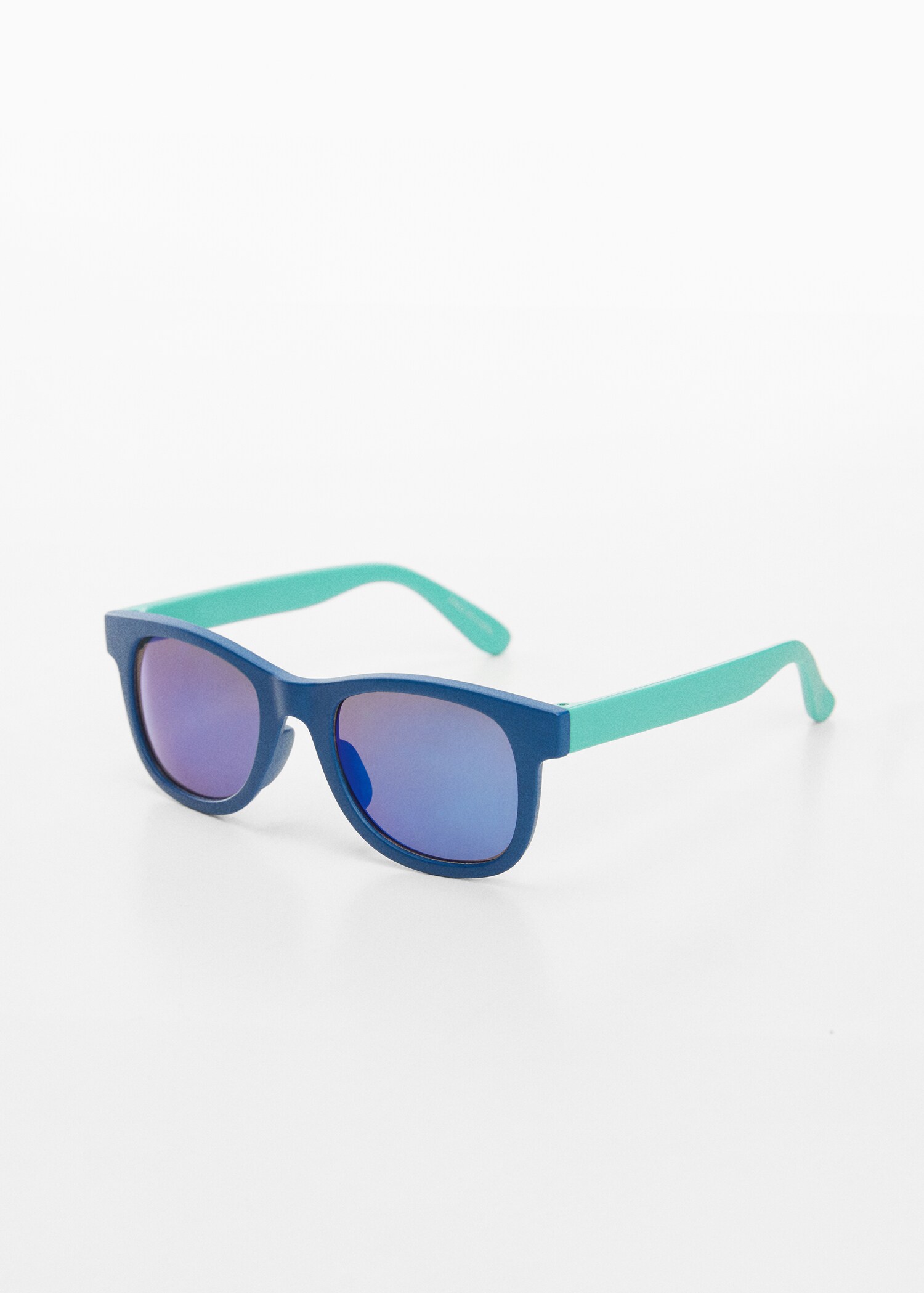 Gafas de sol montura de pasta - Plano medio