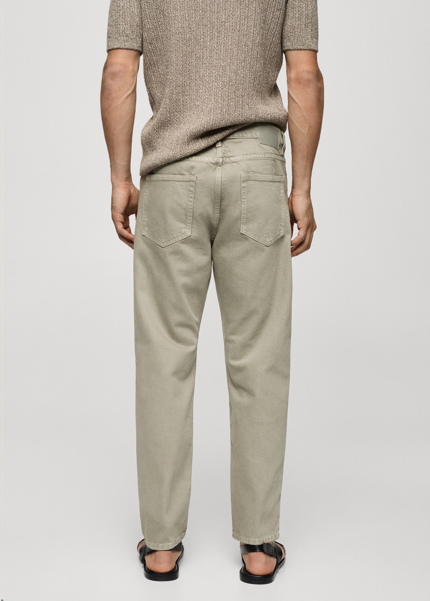 Tapered-Fit-Jeans - Rückseite des Artikels
