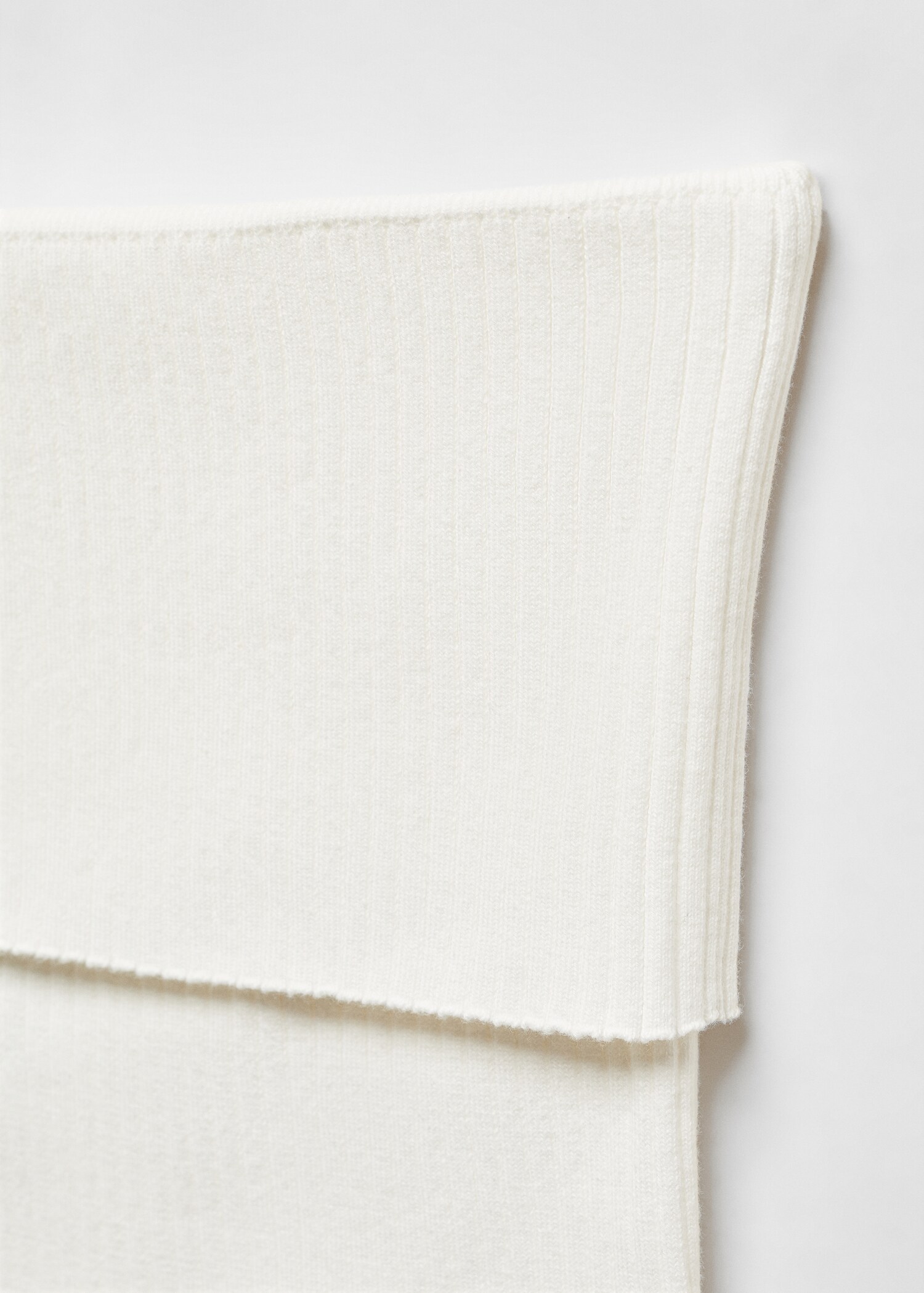 Strapless top - Details of the article 8